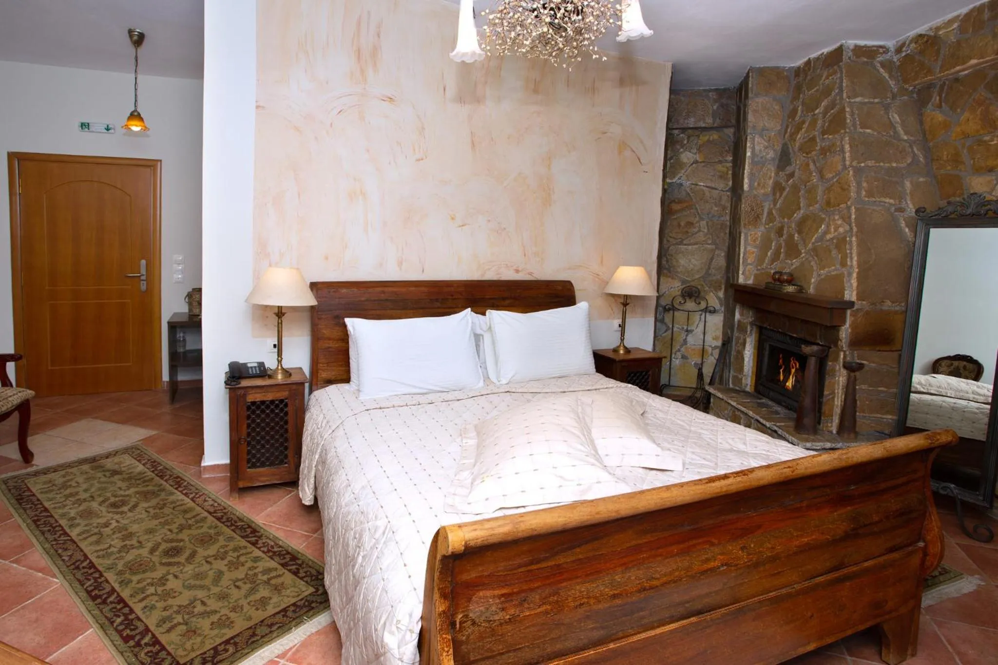 Bed in Archontiko Fiamegou Hotel&Spa