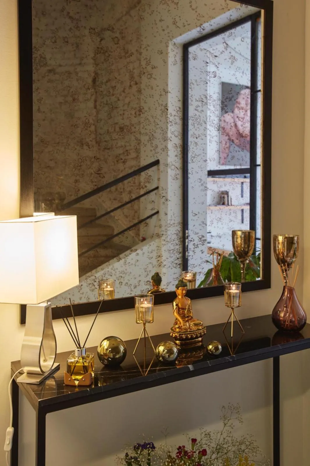 Property building in Magnova Studios