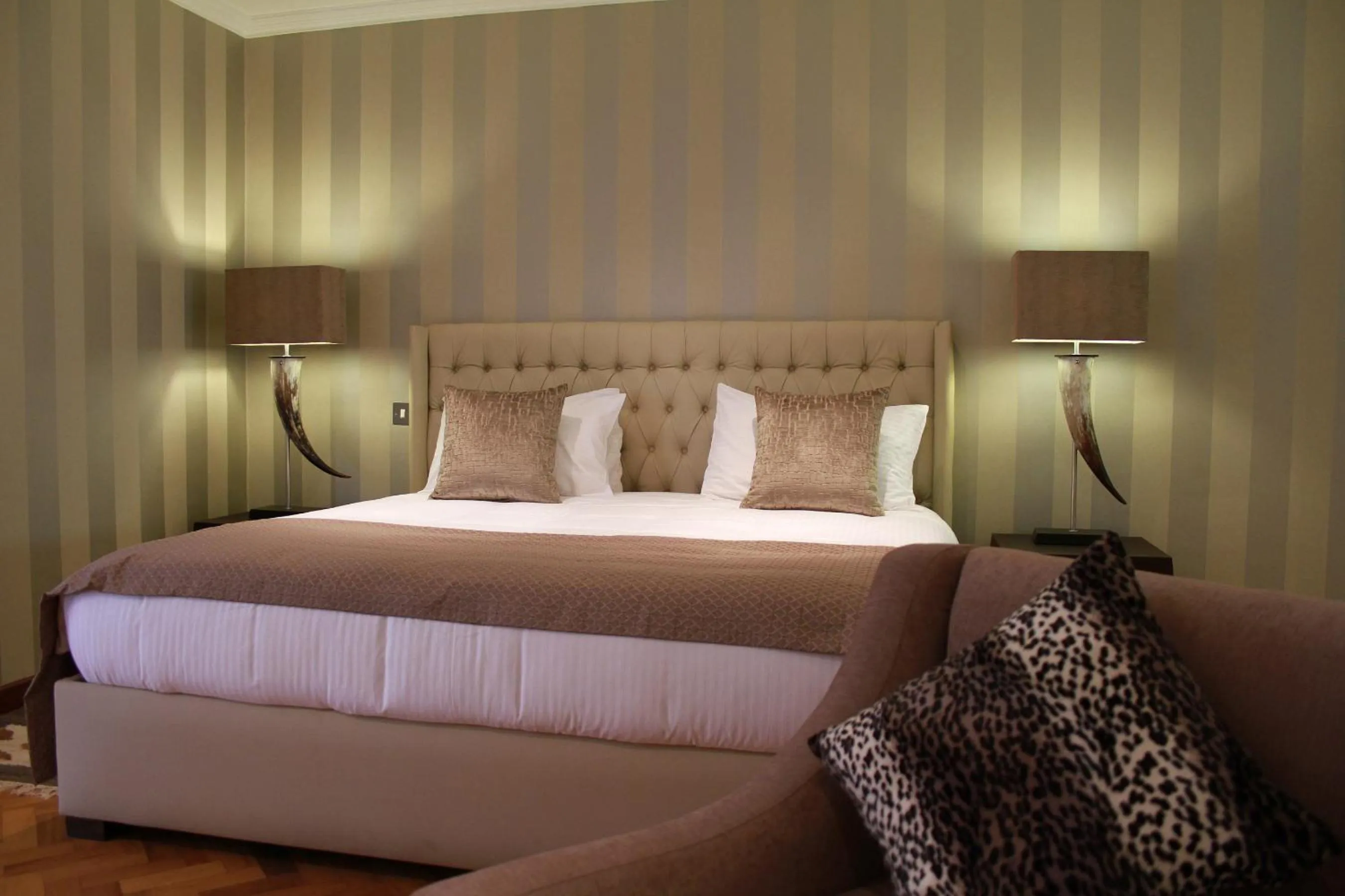 Photo of the whole room, Bed in The Aberdare Country Club