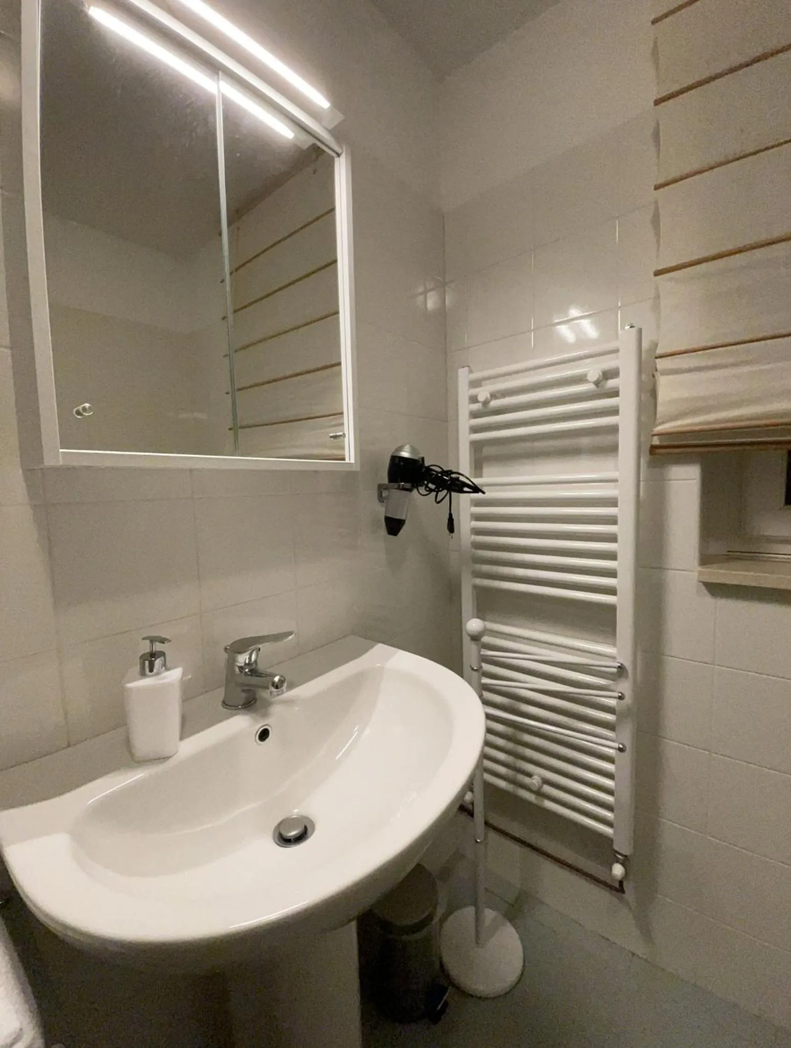 Bathroom in Le Sorbole