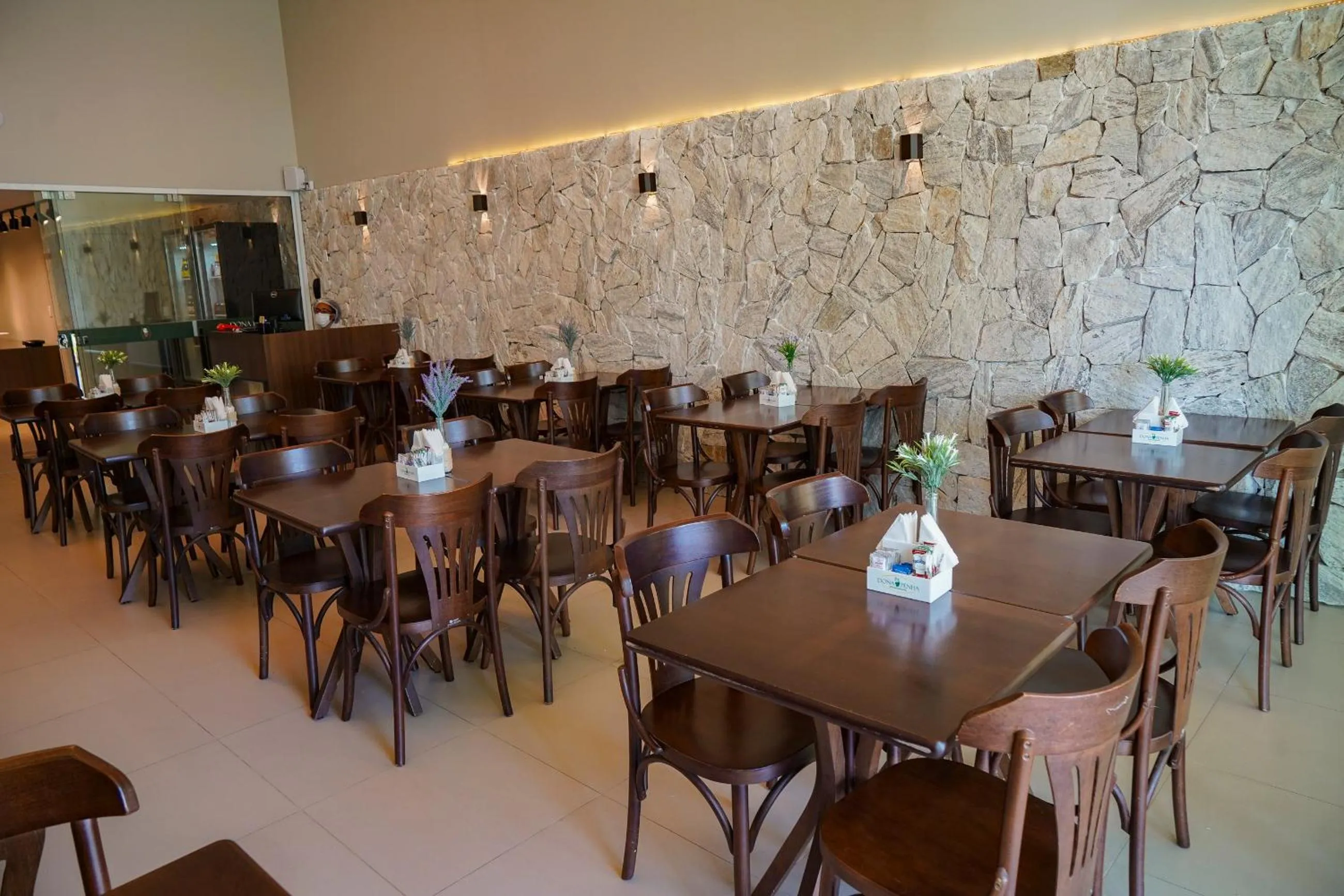 Restaurant/places to eat in Transamerica Fit Vitória Reta da Penha