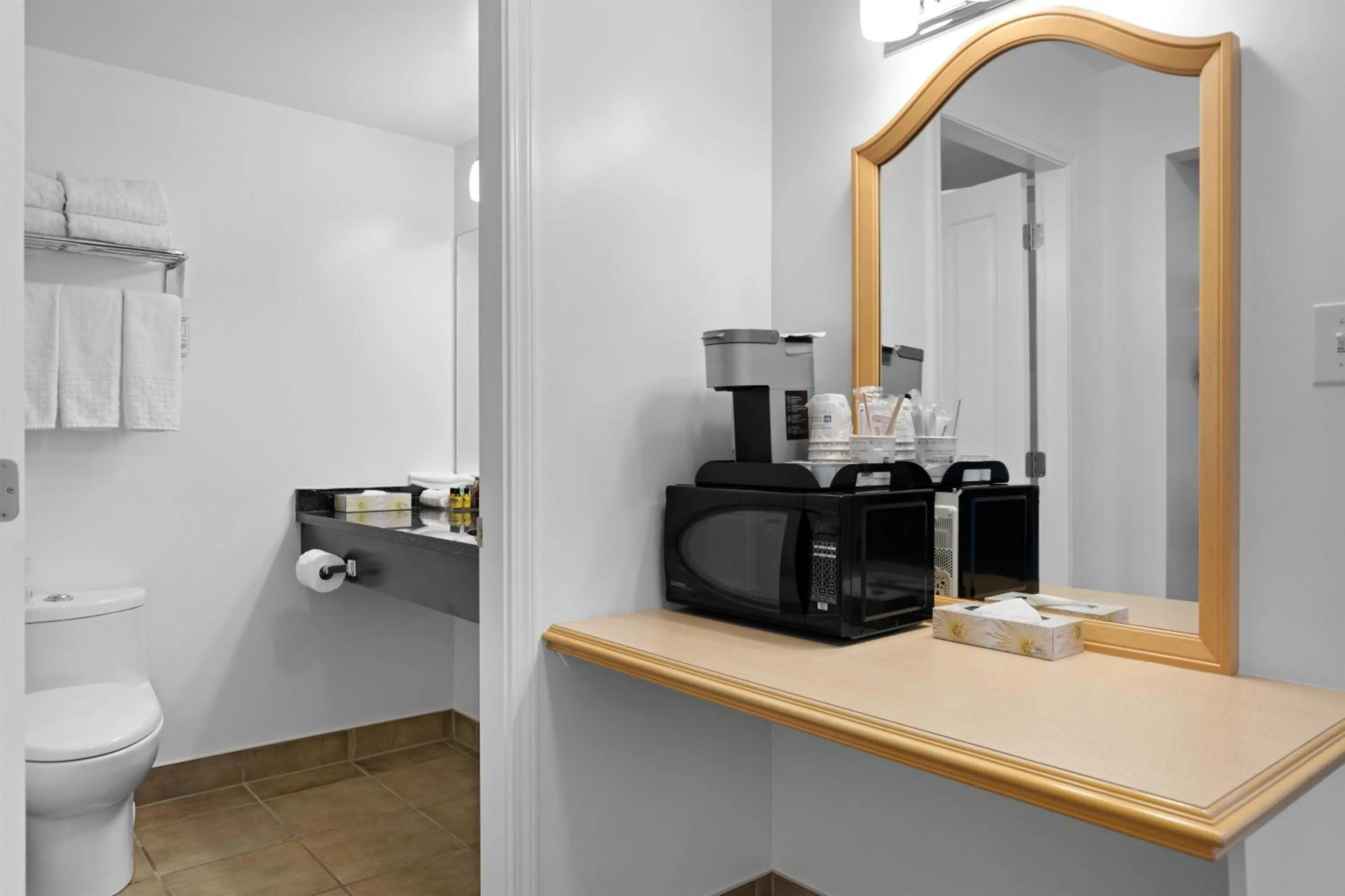 Bathroom in Kootenay Lakeview Resort BW Signature Collection