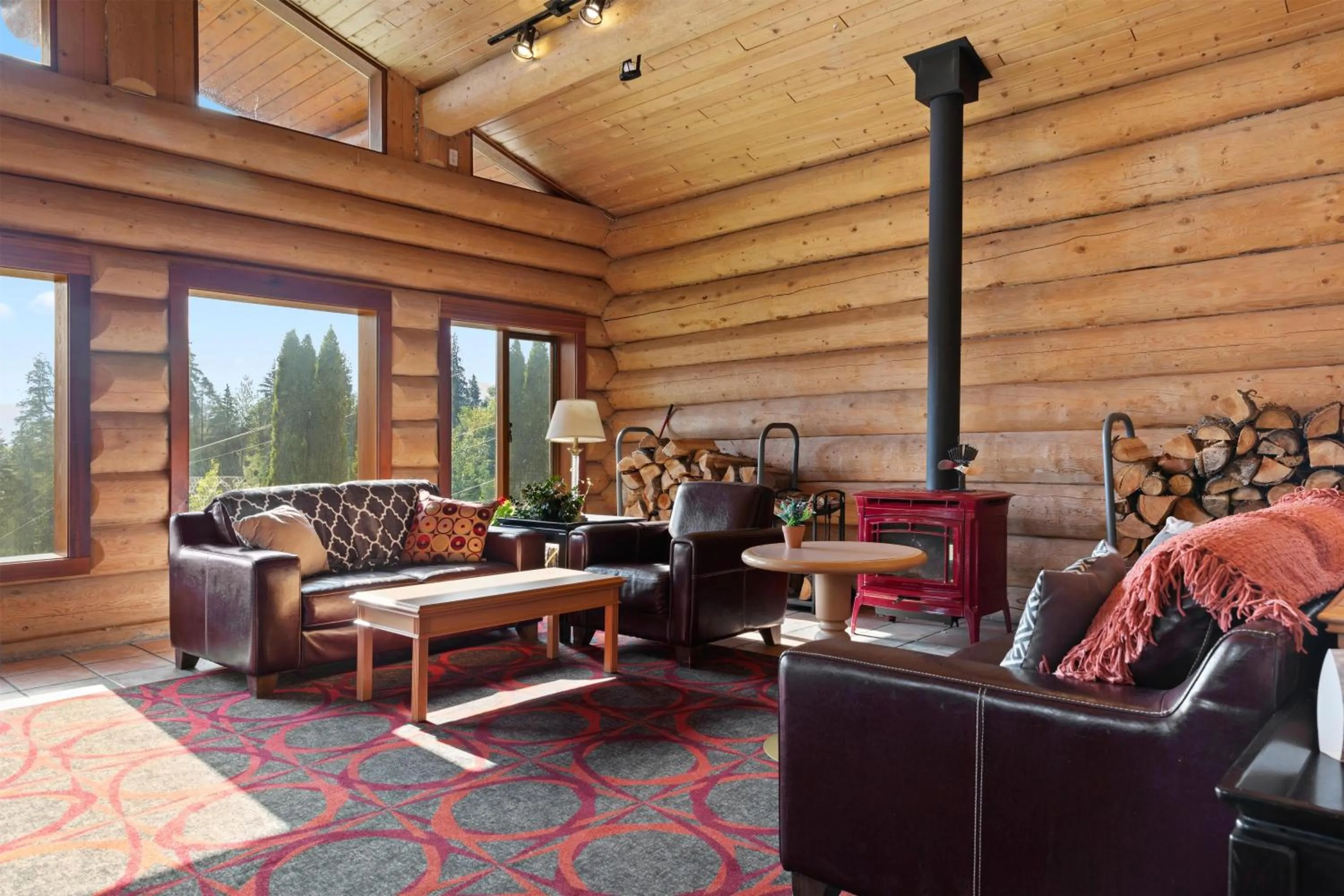 Lobby or reception in Kootenay Lakeview Resort BW Signature Collection