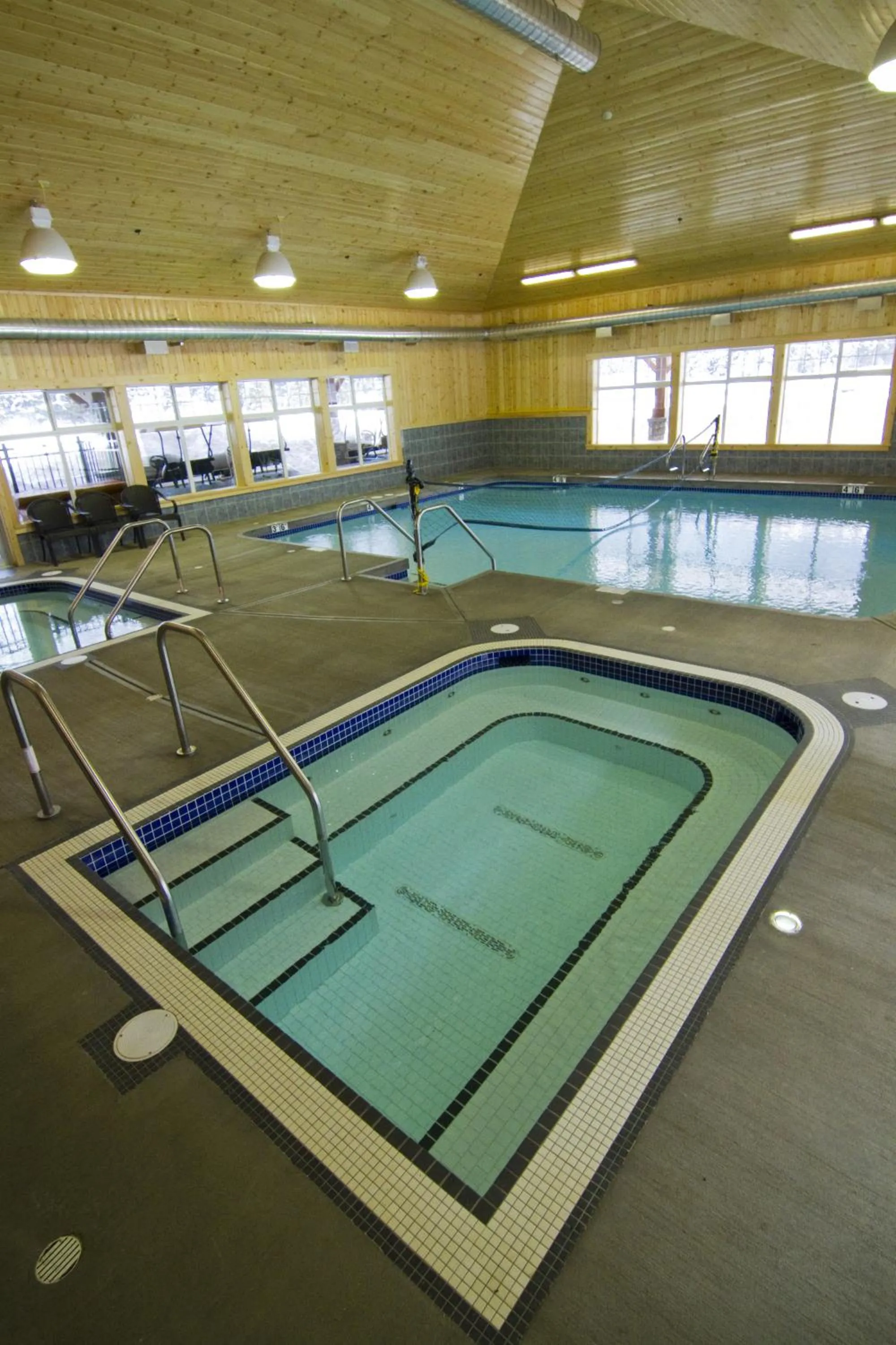 Hot Tub in Sunshine Valley RV Resort and Cabins