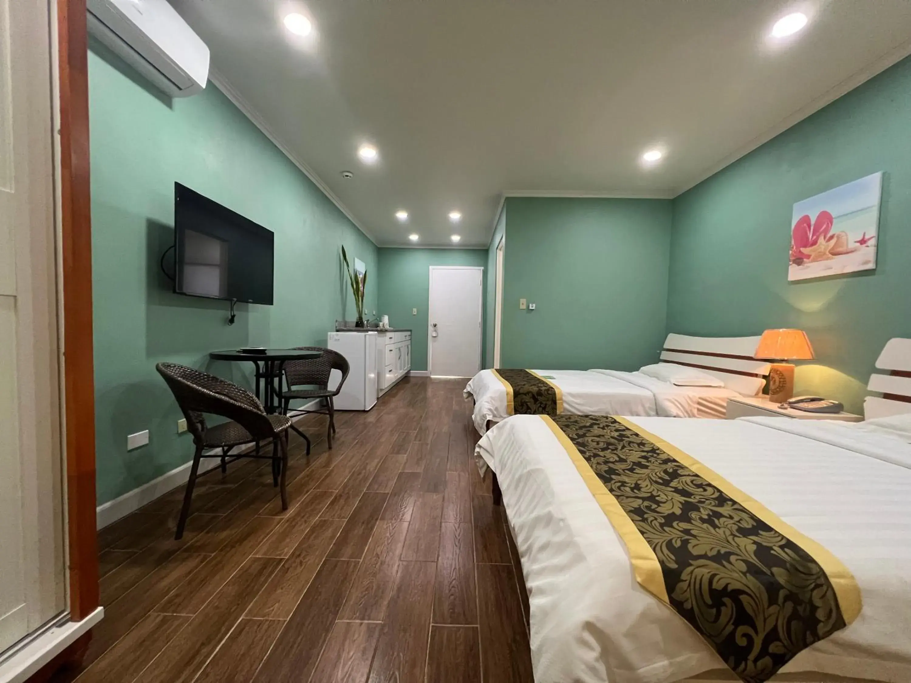 Deluxe Twin Room in Beach Garden Hotel Deluxe Twin Room in Beach Garden Hotel