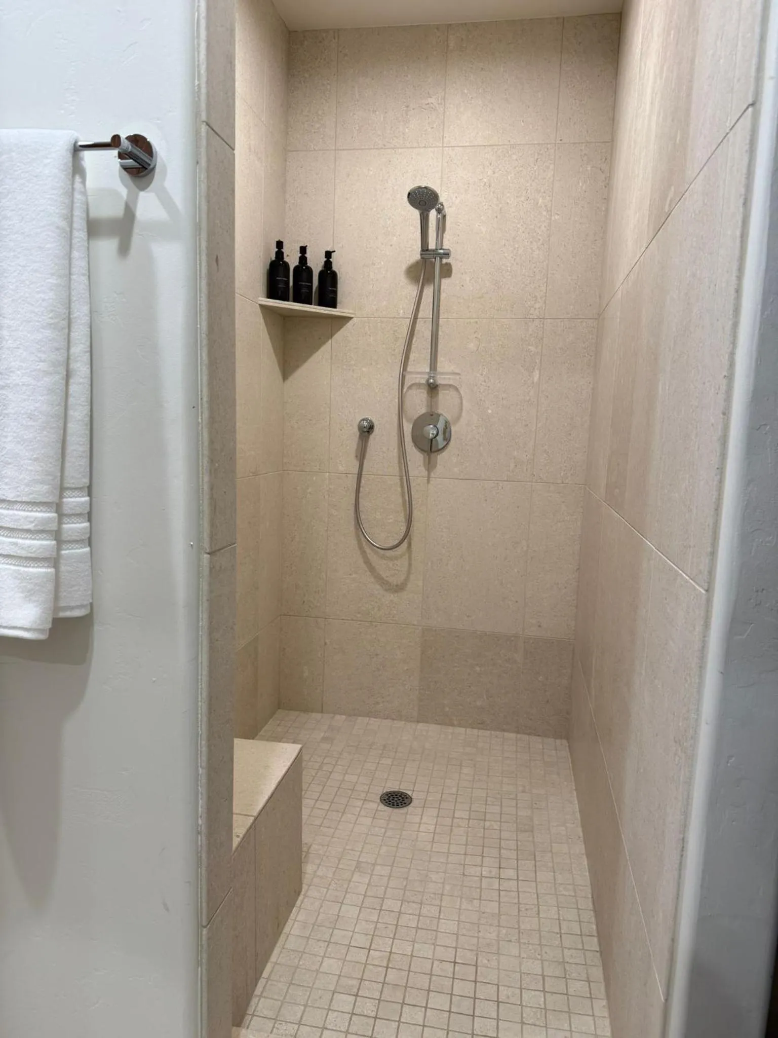 Shower in Unicorn Zebra