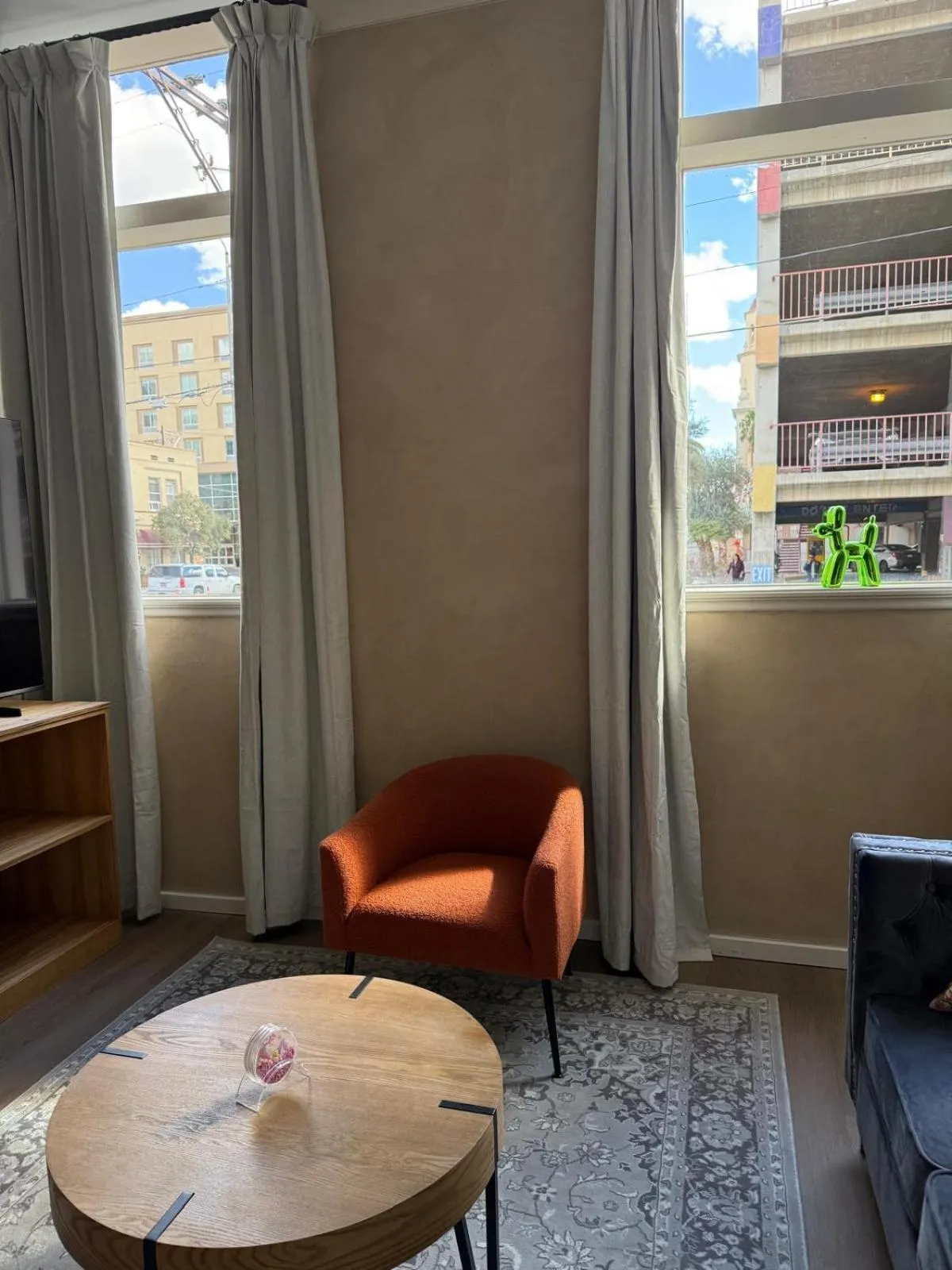 Seating area in Unicorn Zebra