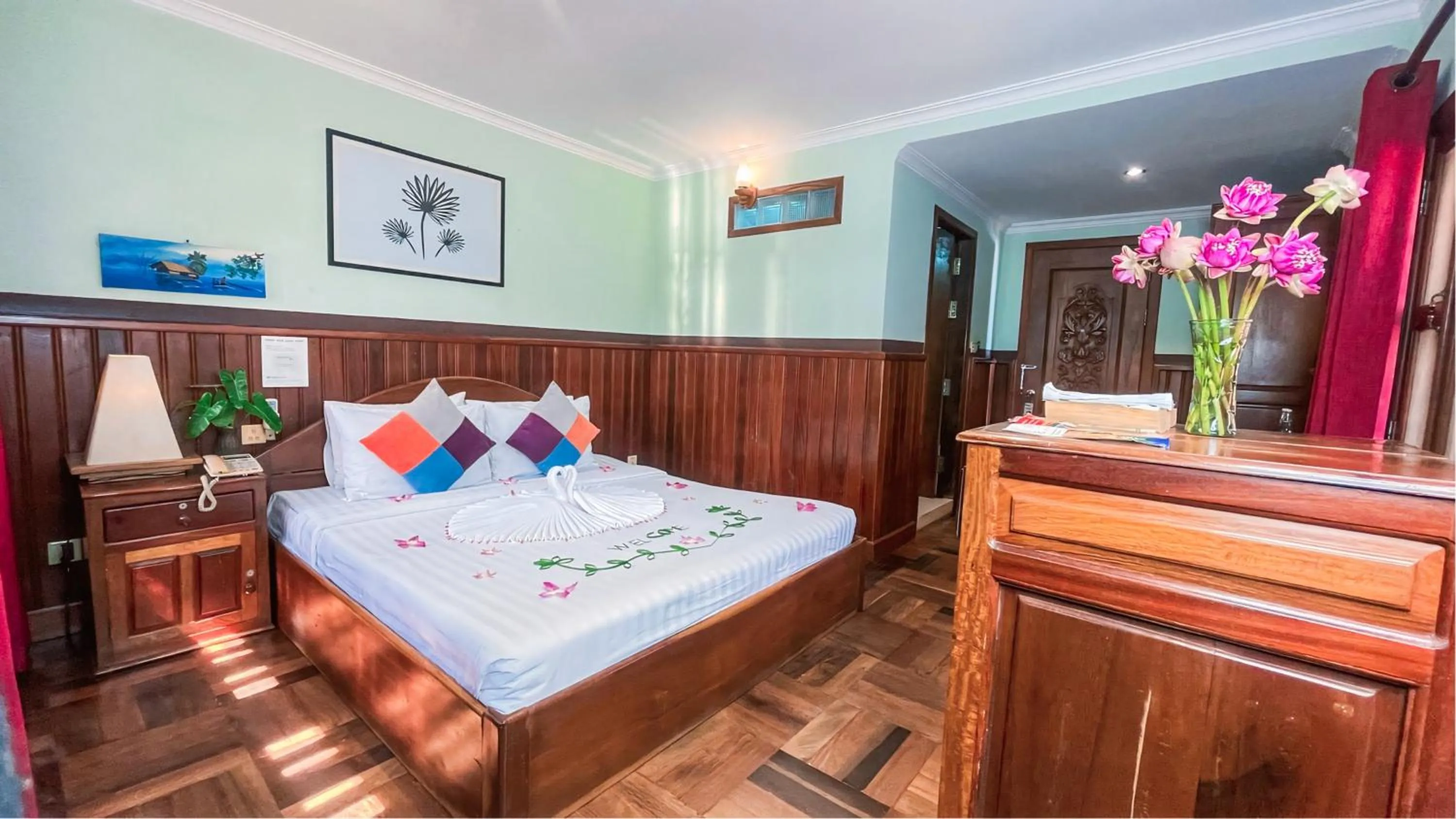 Bedroom, Bed in Siem Reap Center Hotel