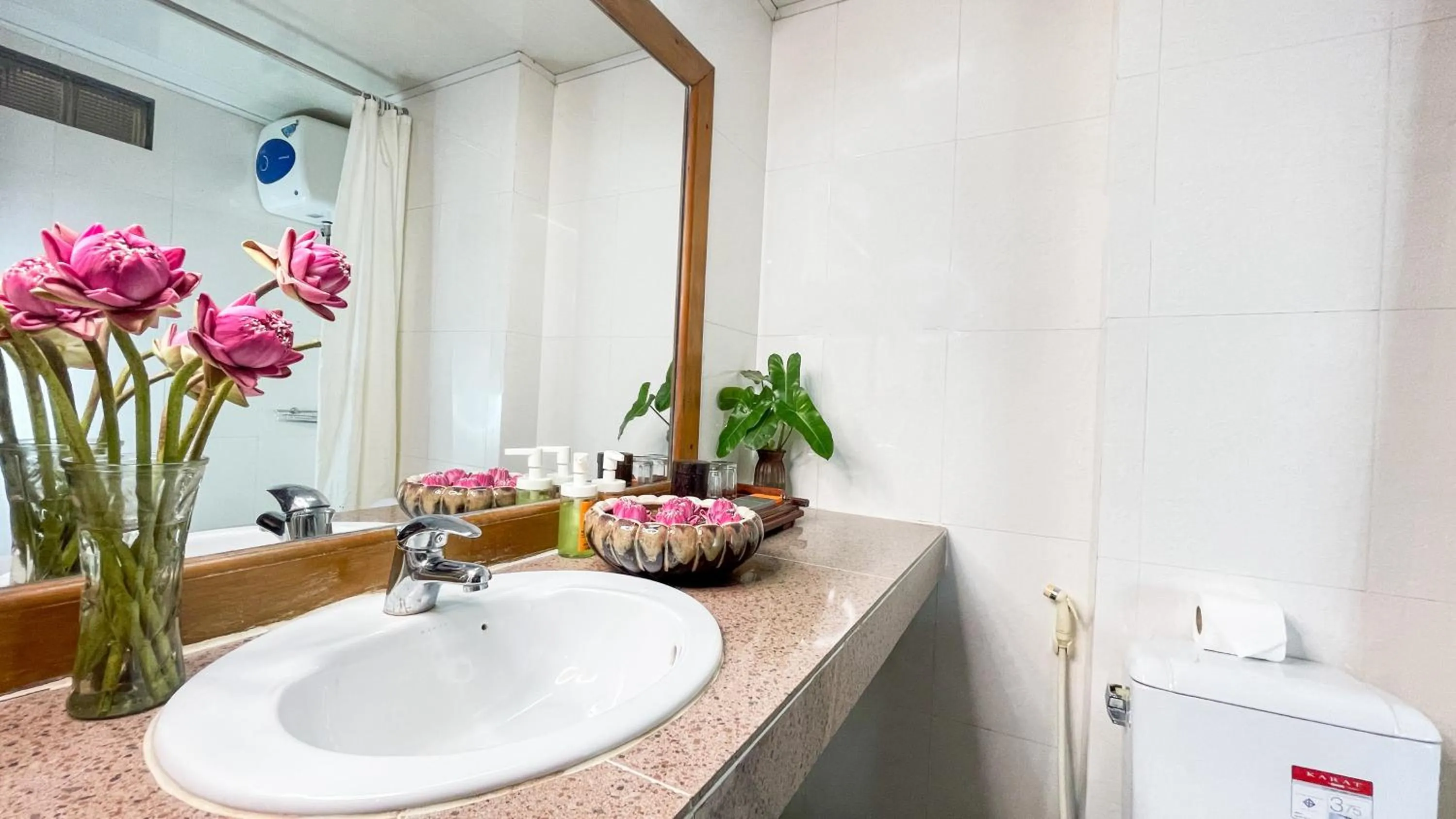 Bathroom in Siem Reap Center Hotel