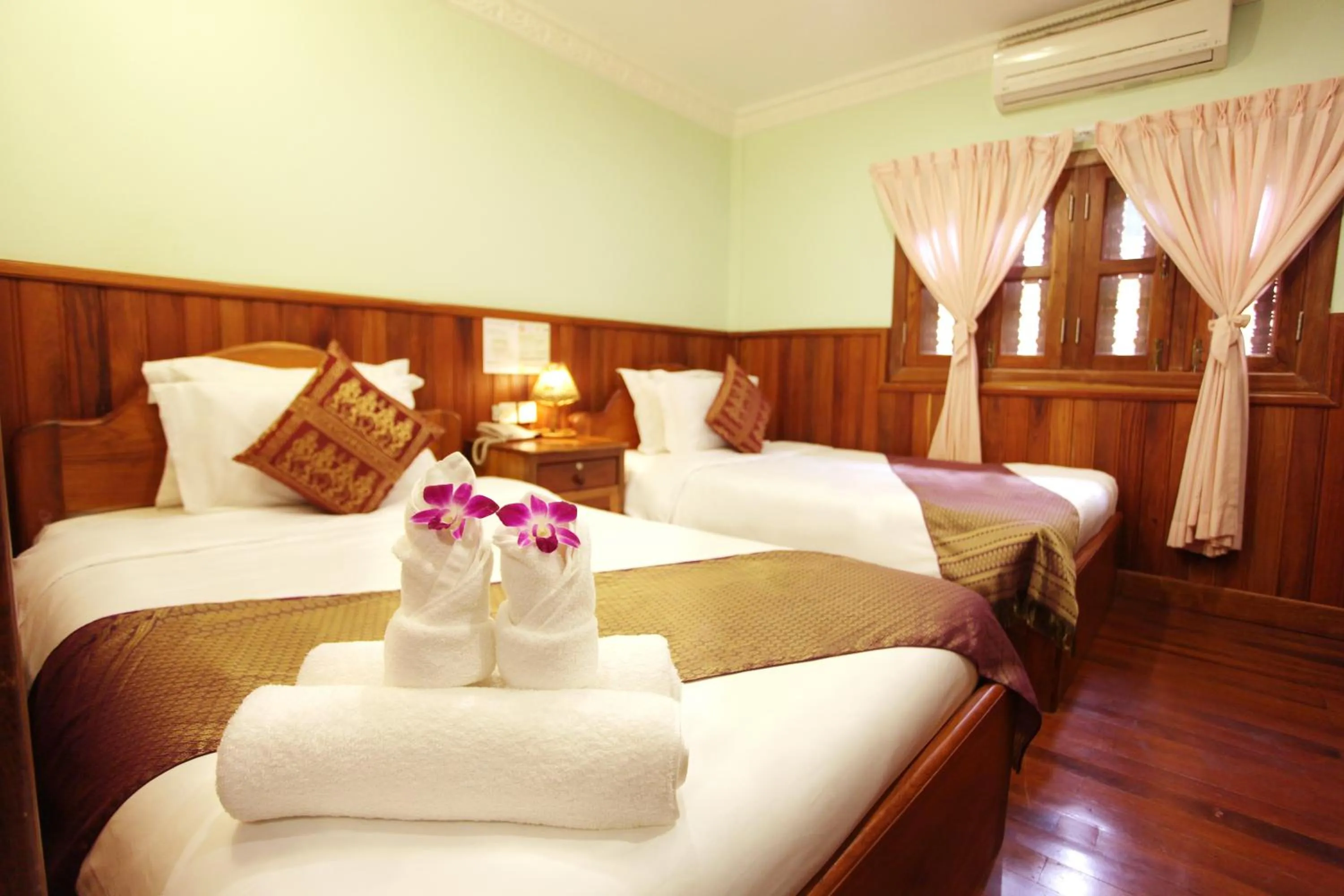 Bedroom, Bed in Siem Reap Center Hotel