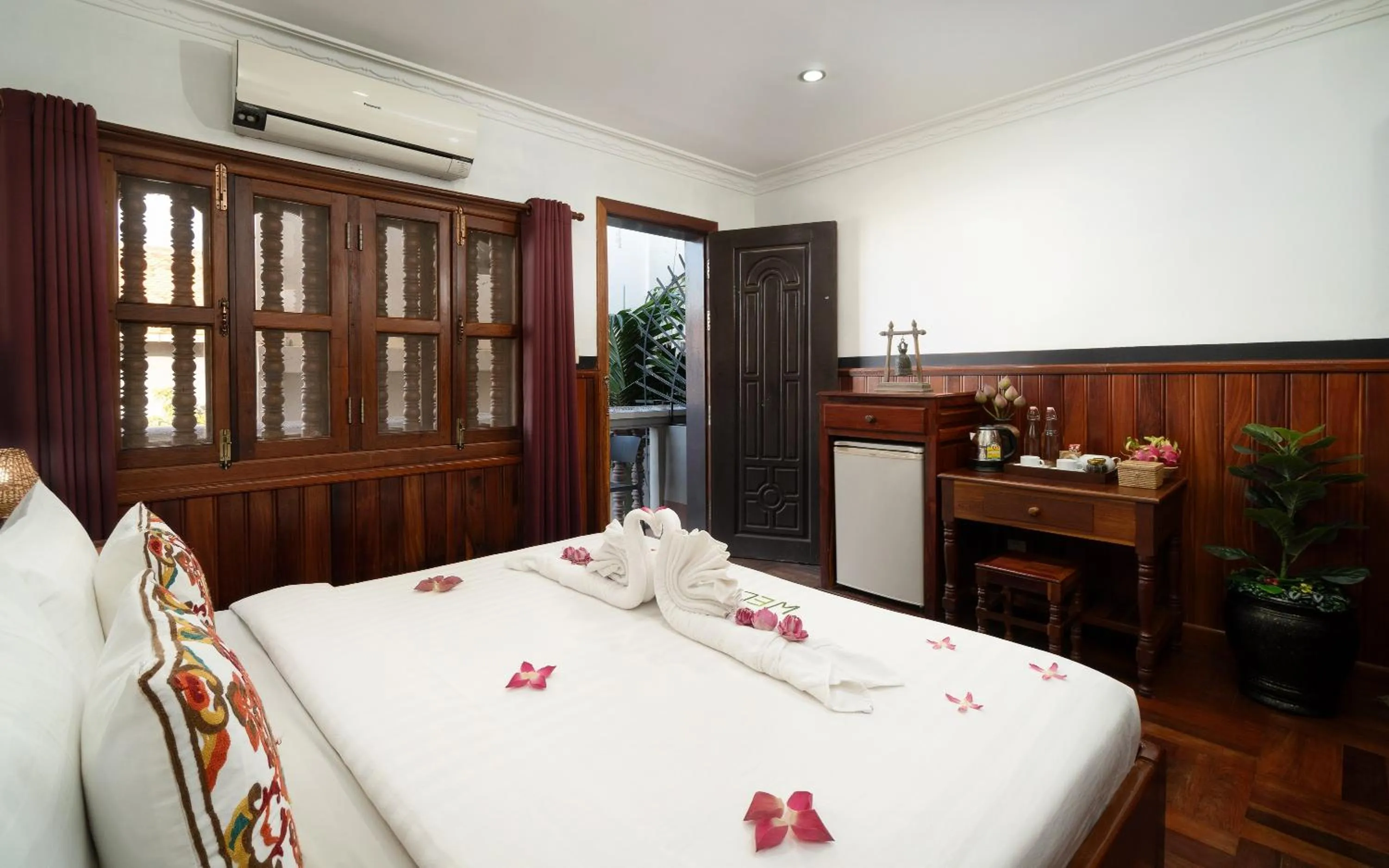 Bed in Siem Reap Center Hotel