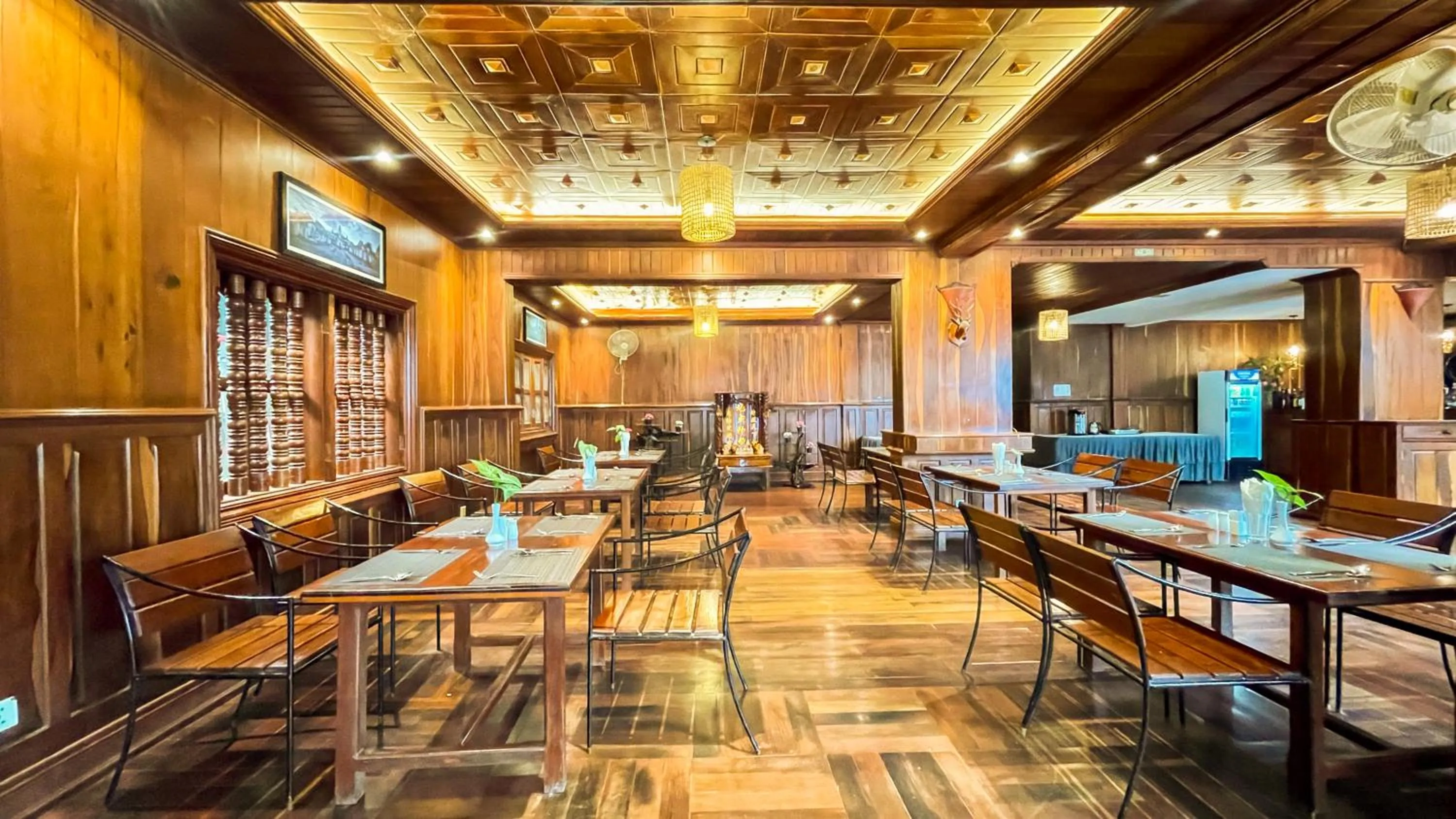 Restaurant/places to eat in Siem Reap Center Hotel