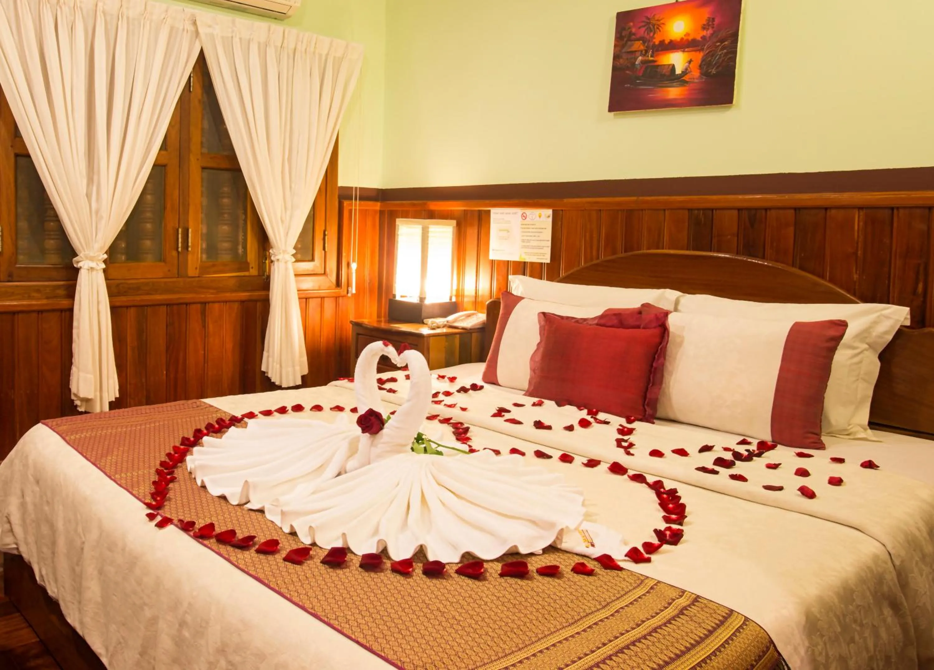 Bedroom, Bed in Siem Reap Center Hotel