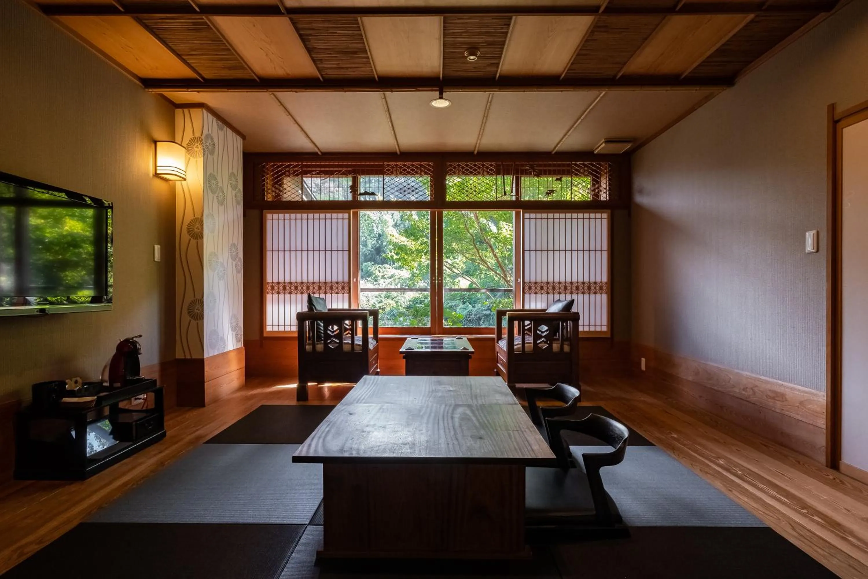 Photo of the whole room in Hakuunsou