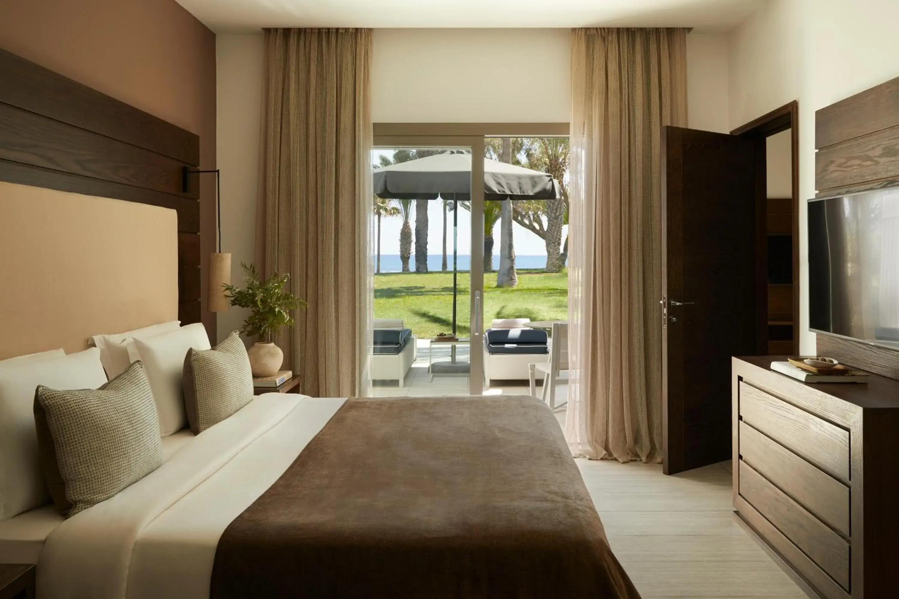 VIP One Bedroom Suite Sea view (Bungalow Area) in Mare Ayia Napa VIP One Bedroom Suite Sea view (Bungalow Area) in Mare Ayia Napa