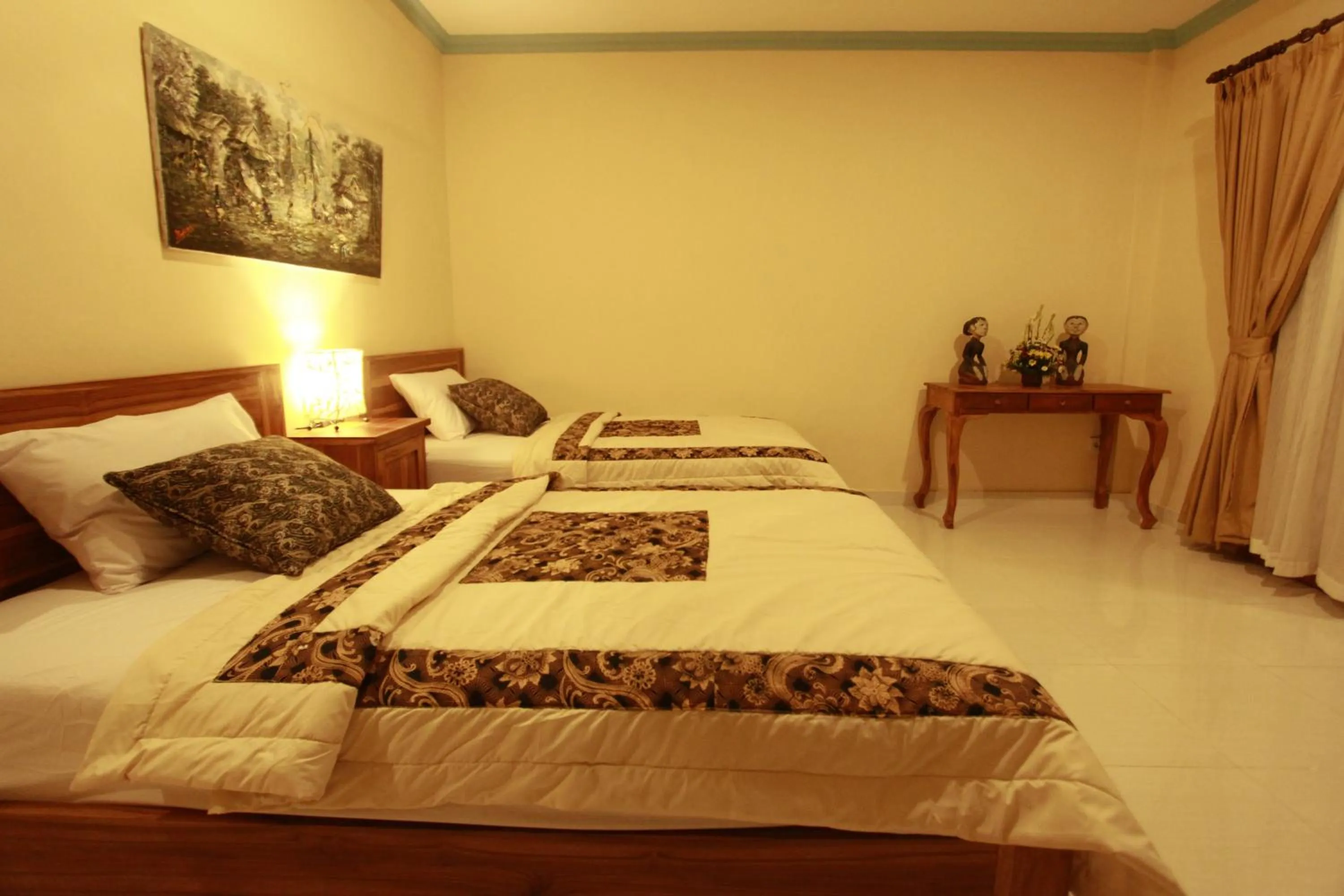 Bedroom, Bed in Loris Homestay