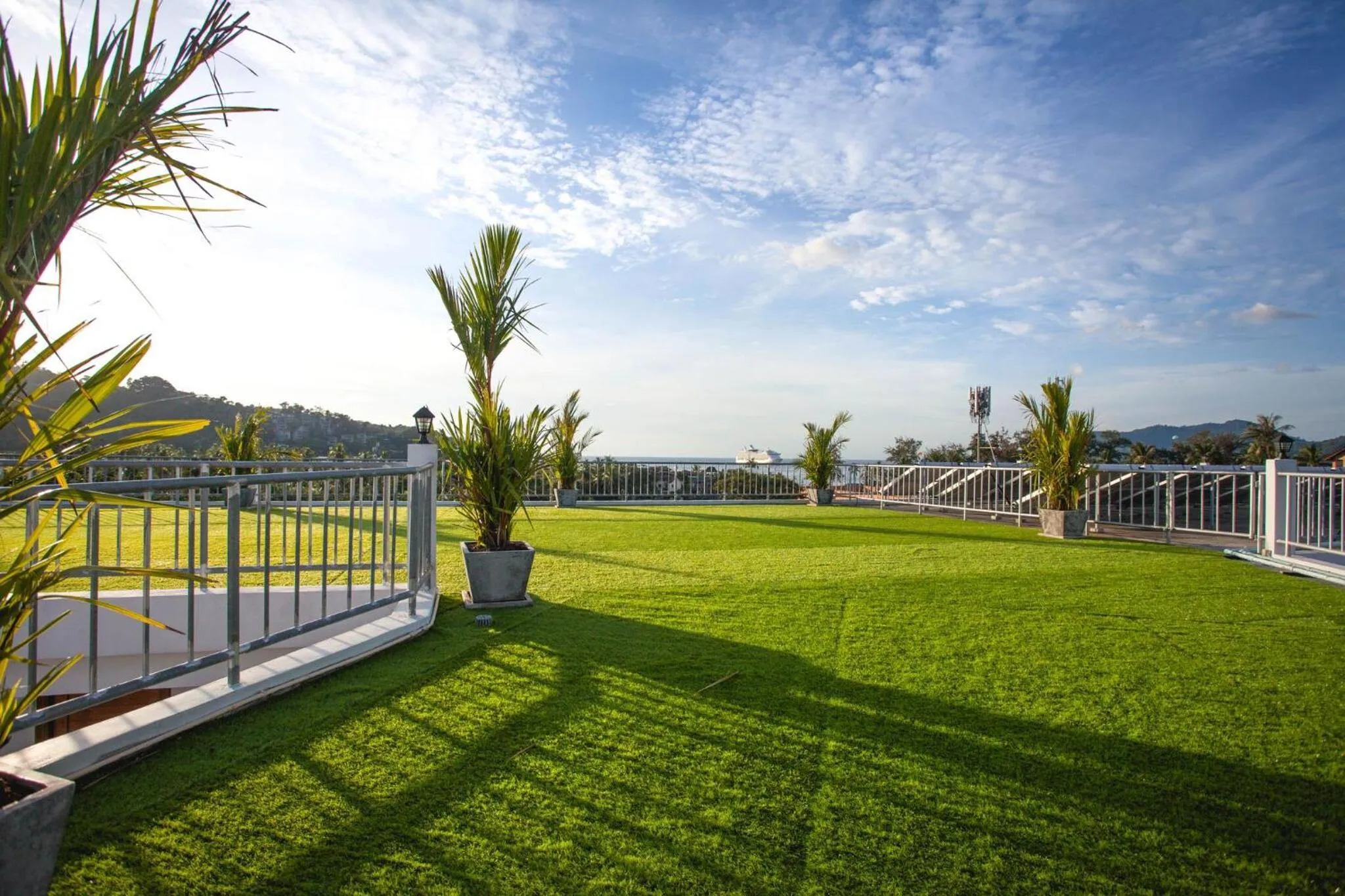 Sea view in Paripas Patong Resort