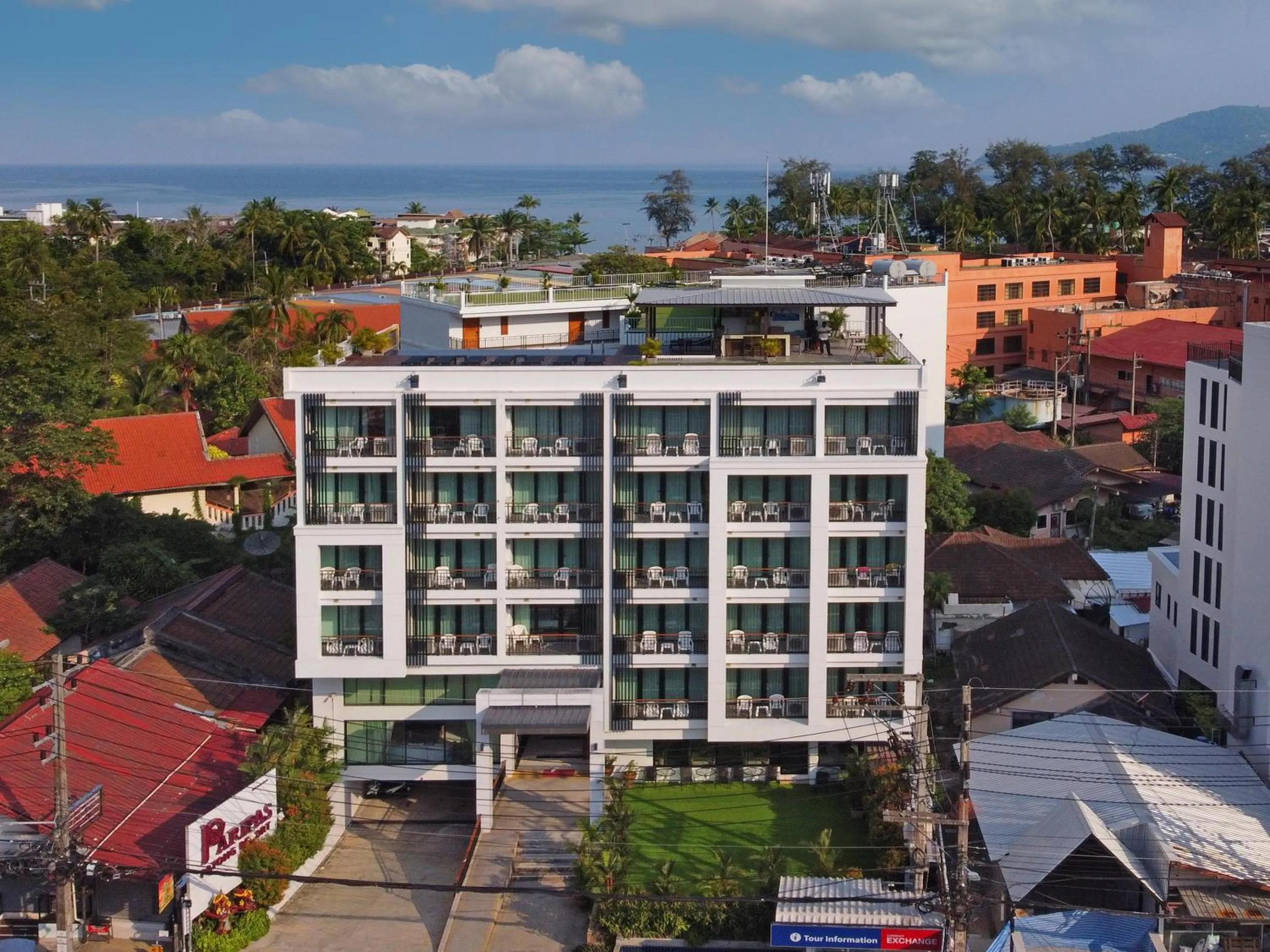 Property building in Paripas Patong Resort