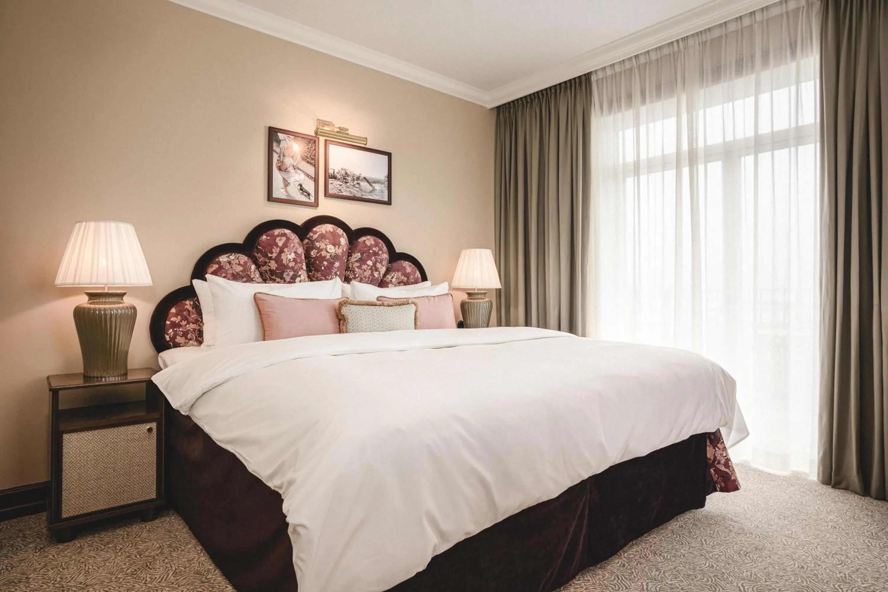 Bedroom, Bed in Rox Resort