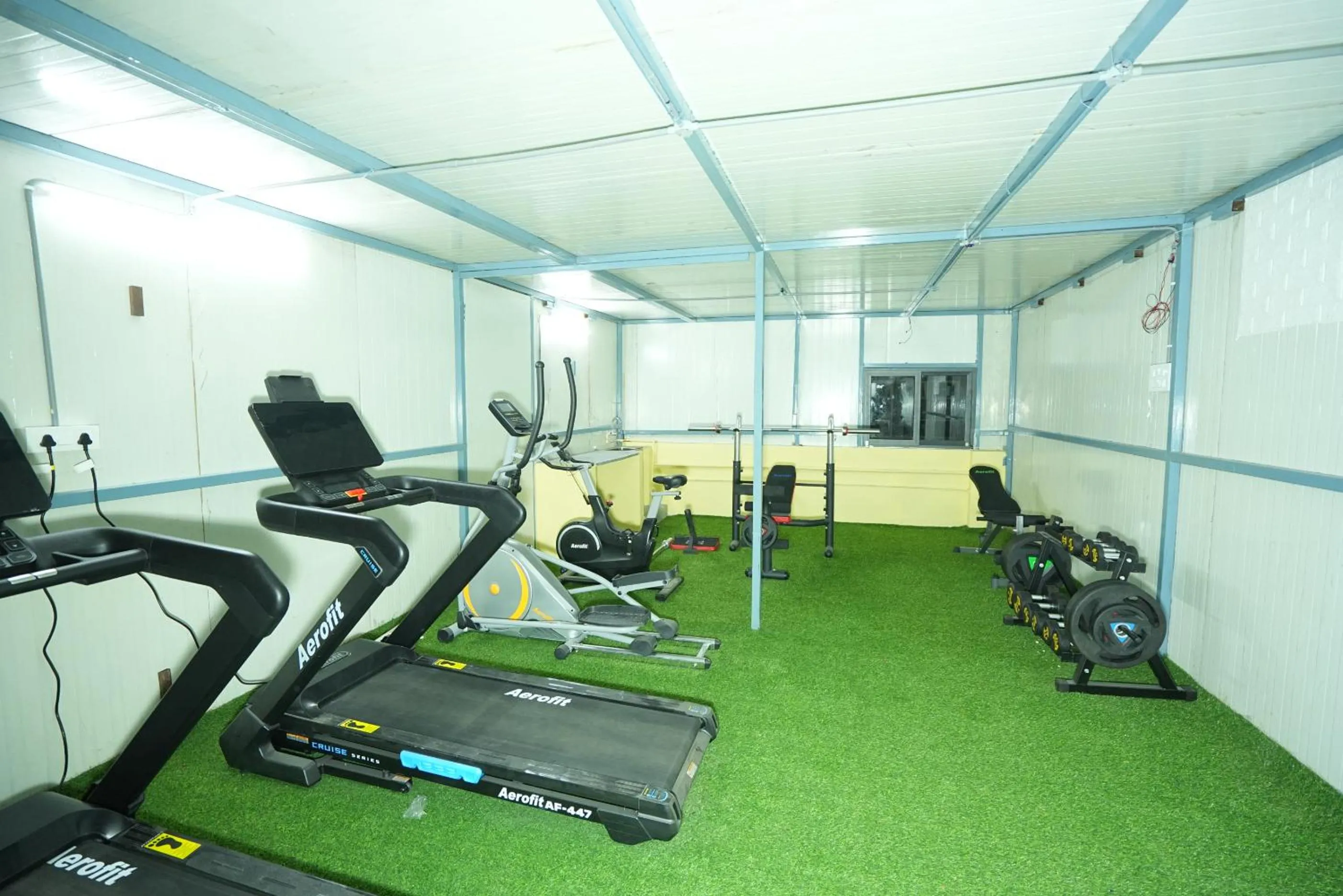 Fitness centre/facilities in Elite Hotel HITECH