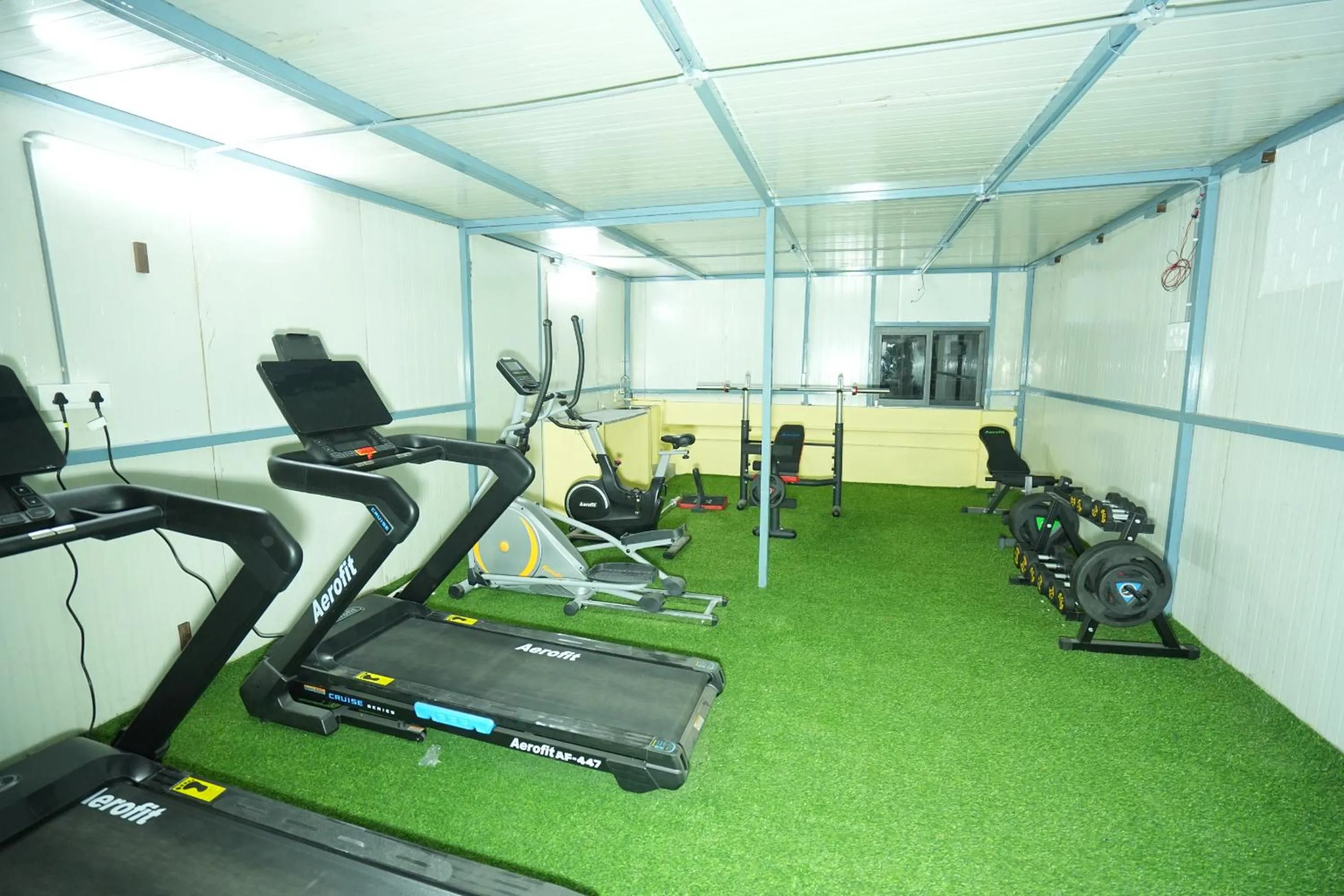 Fitness centre/facilities in Elite Hotel HITECH