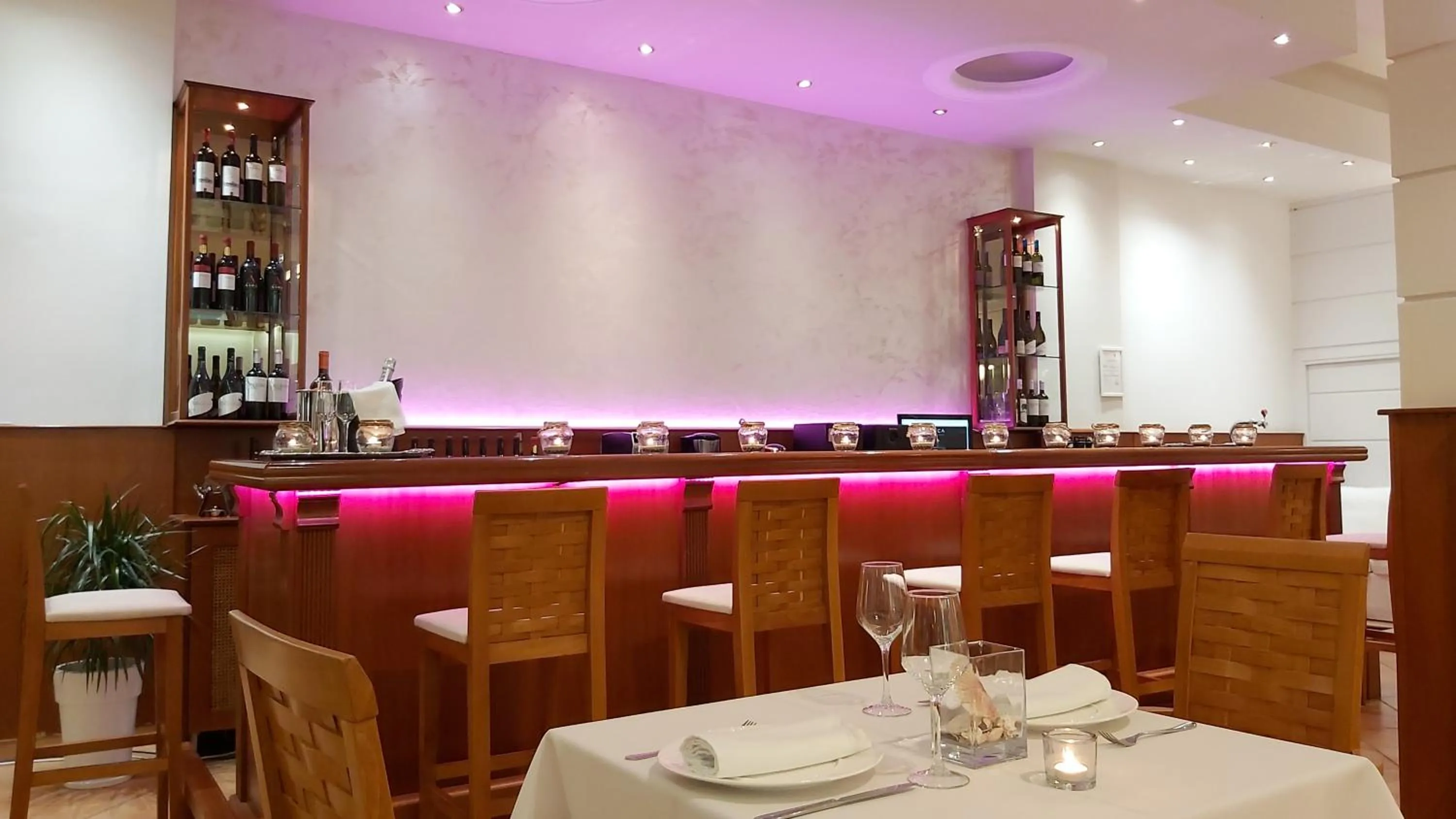 Lounge or bar in Akrogiali Exclusive Hotel (Adults Only)