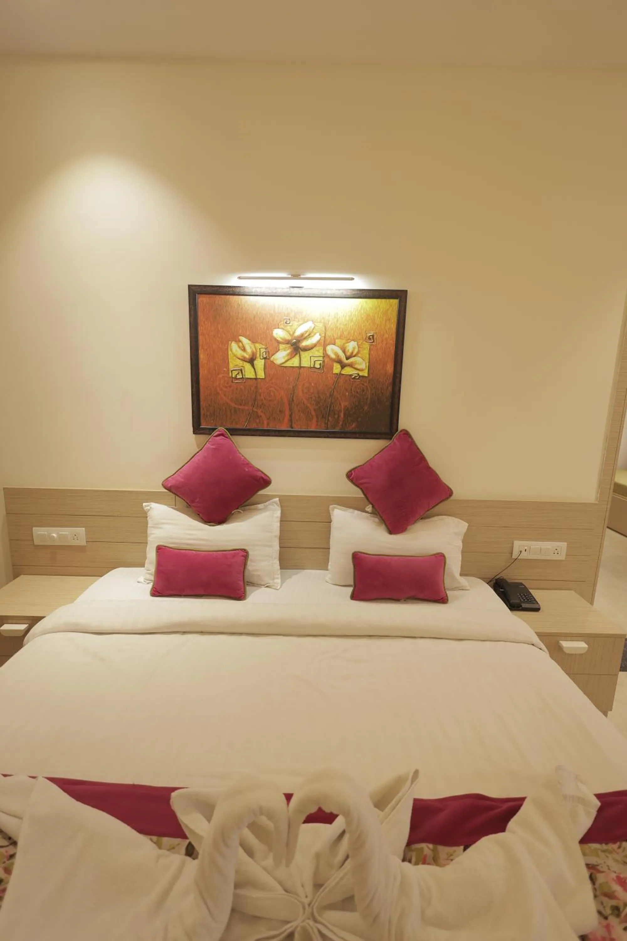 Bedroom, Bed in Hotel Grand Vasaante