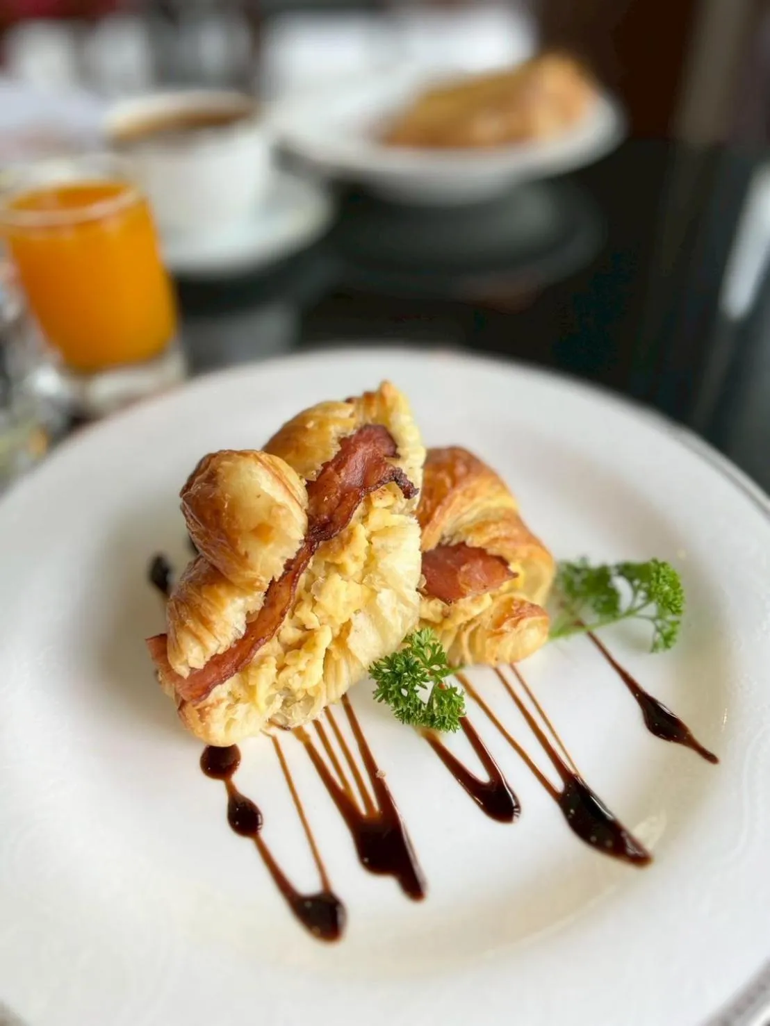 Breakfast in S48 River Ping