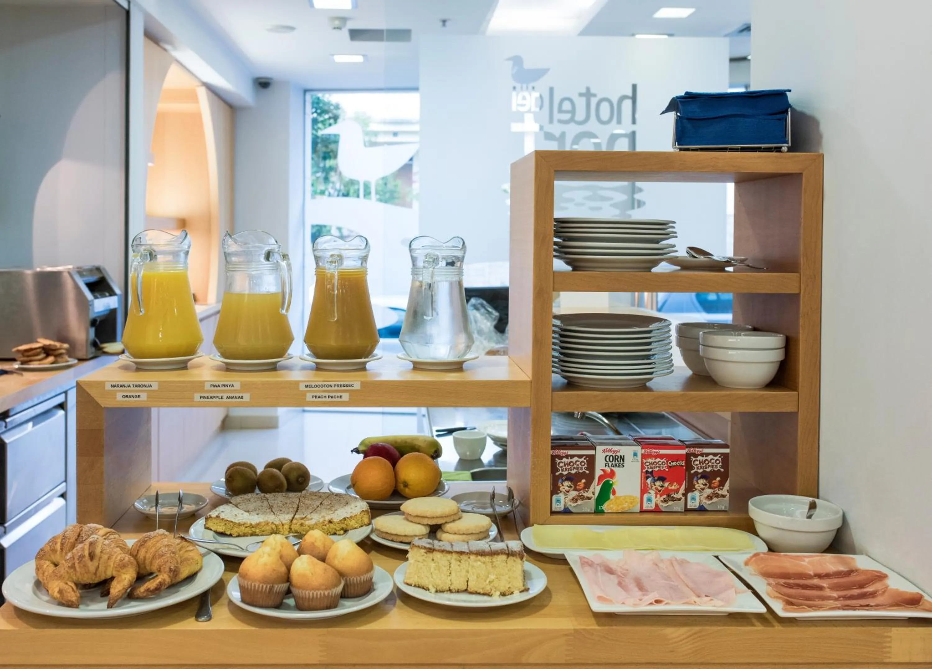 Breakfast in Hotel del Port