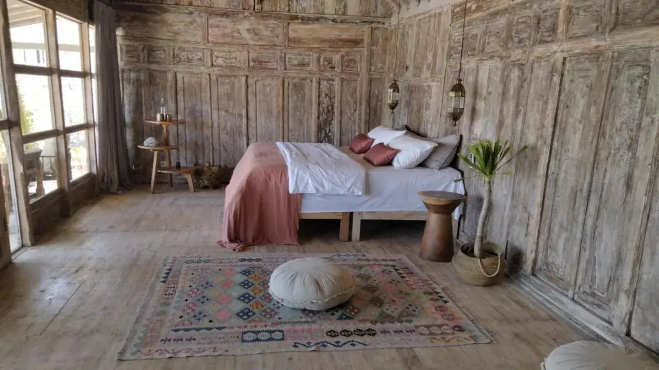 Deluxe Double Room with Balcony and Sea View in The Raja Lima hotel Deluxe Double Room with Balcony and Sea View in The Raja Lima hotel