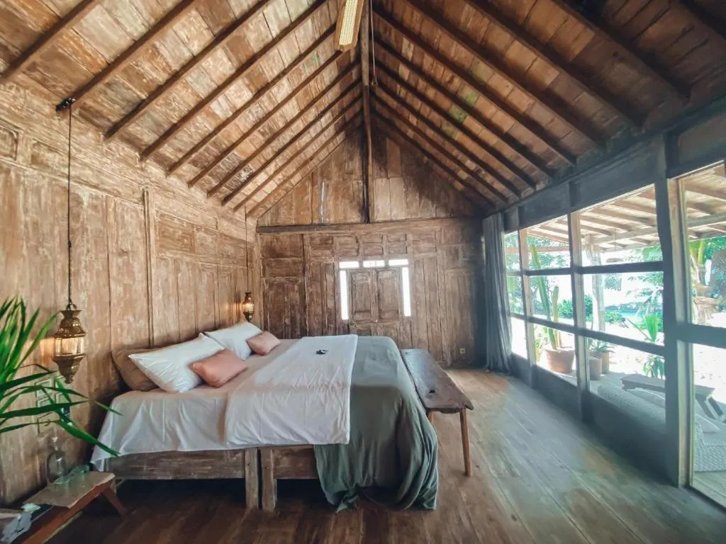 Bed in The Raja Lima hotel
