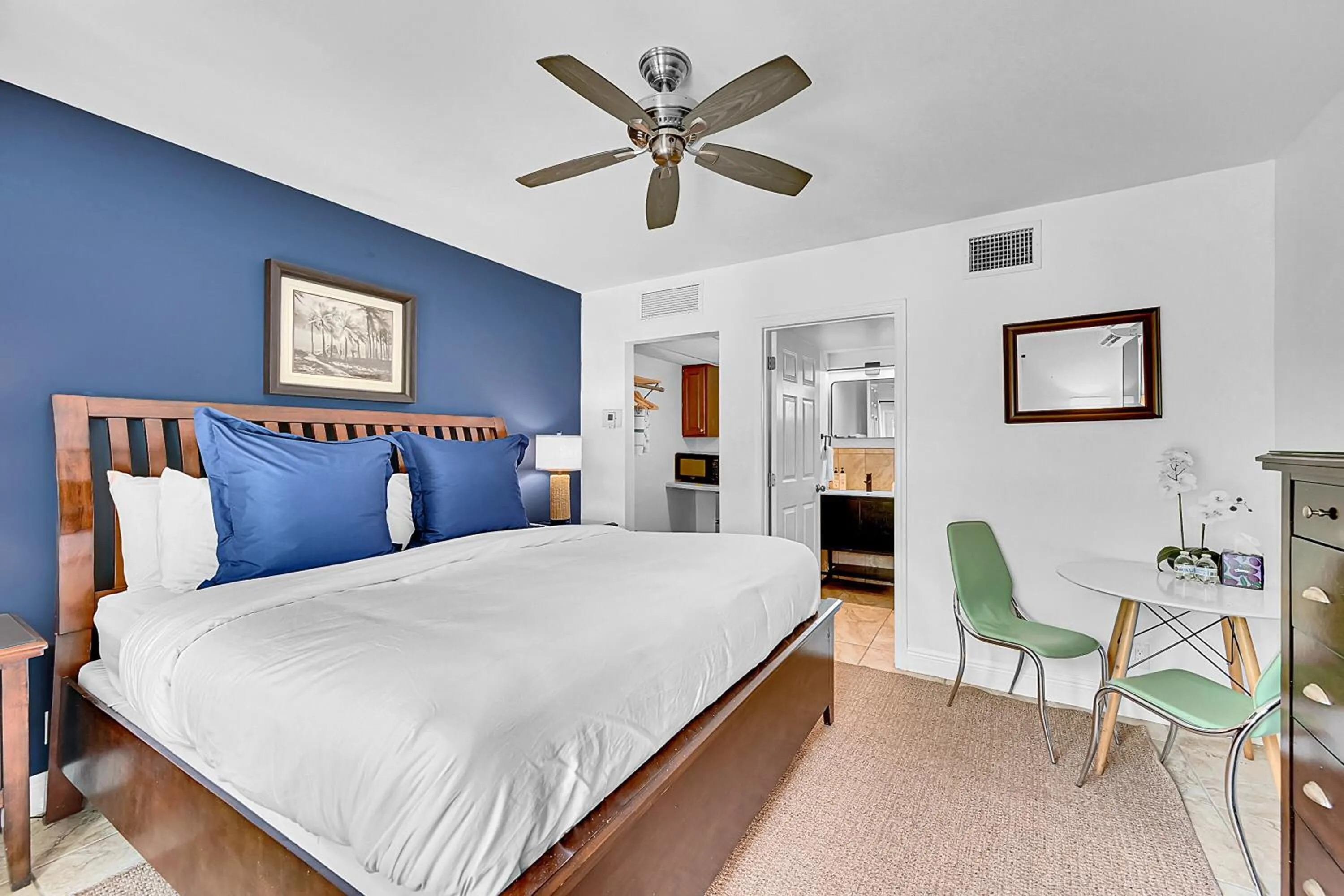 Bed in Inn On The Drive