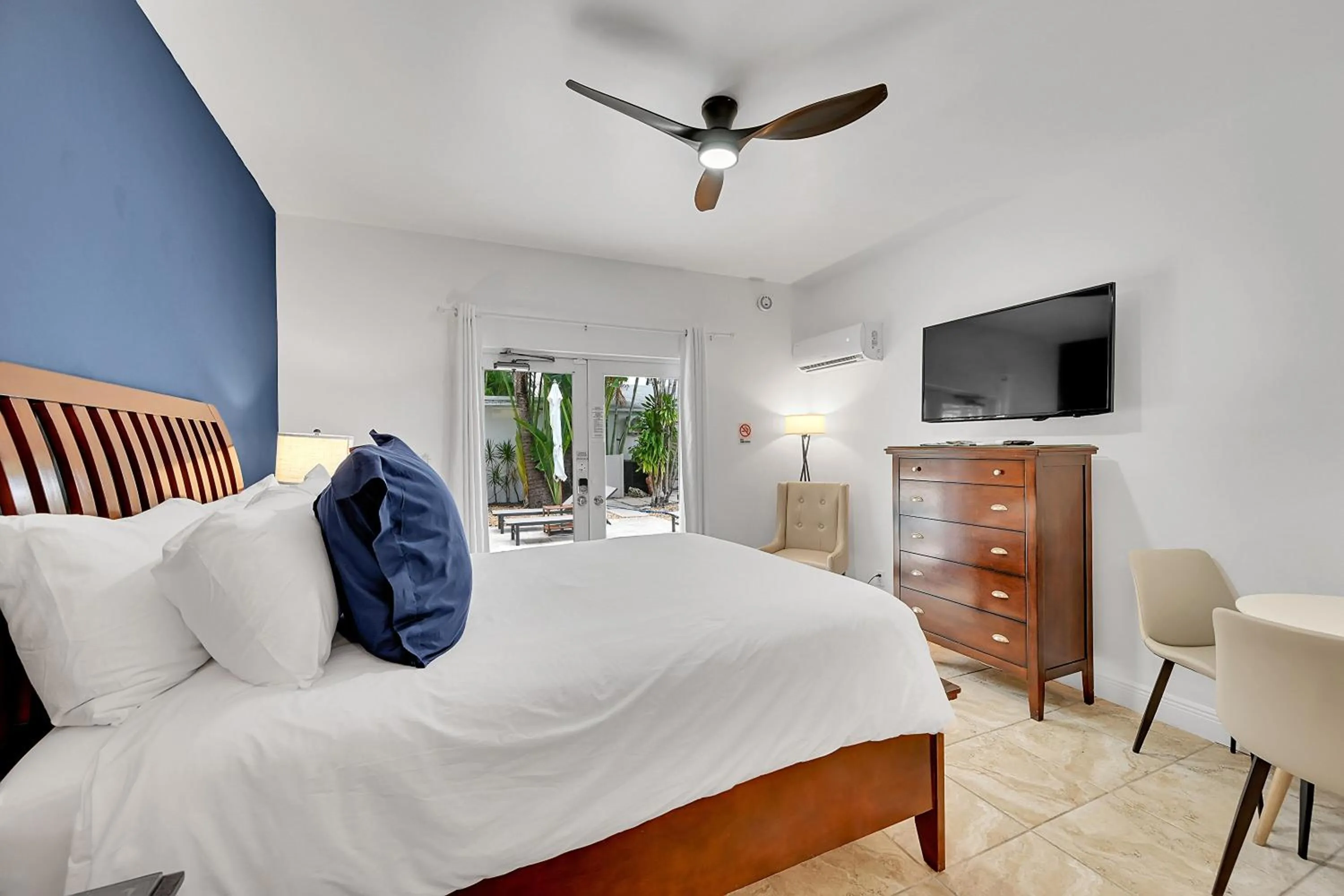 Bed in Inn On The Drive