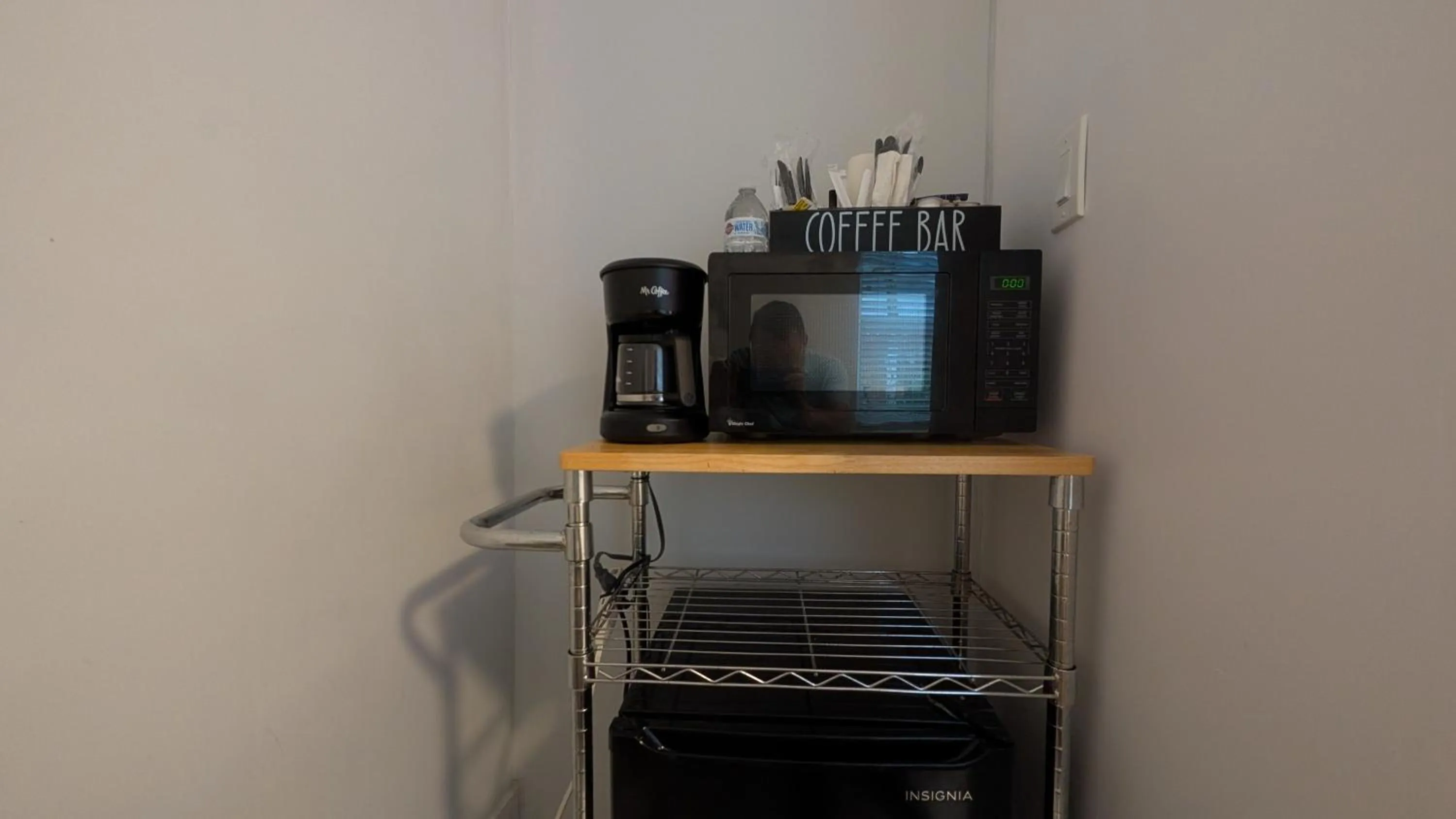 Coffee/tea facilities in Inn On The Drive