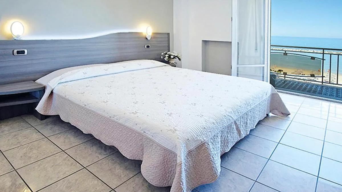 Bed in Hotel La Perla