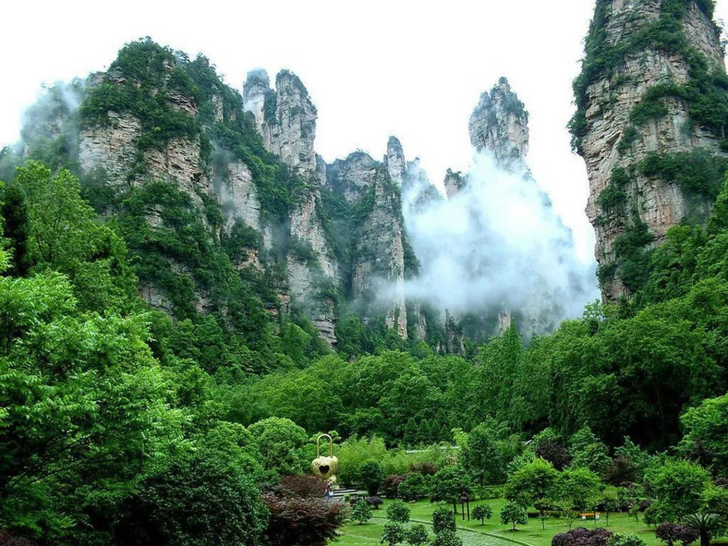 Nearby landmark in Zhangjiajie International Hotel