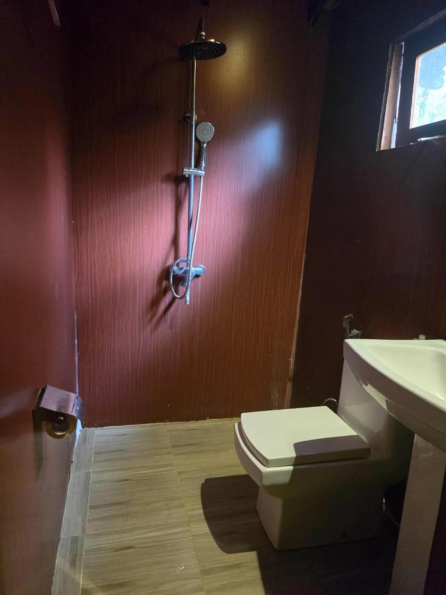 Shower in Eighth Wonder Resort