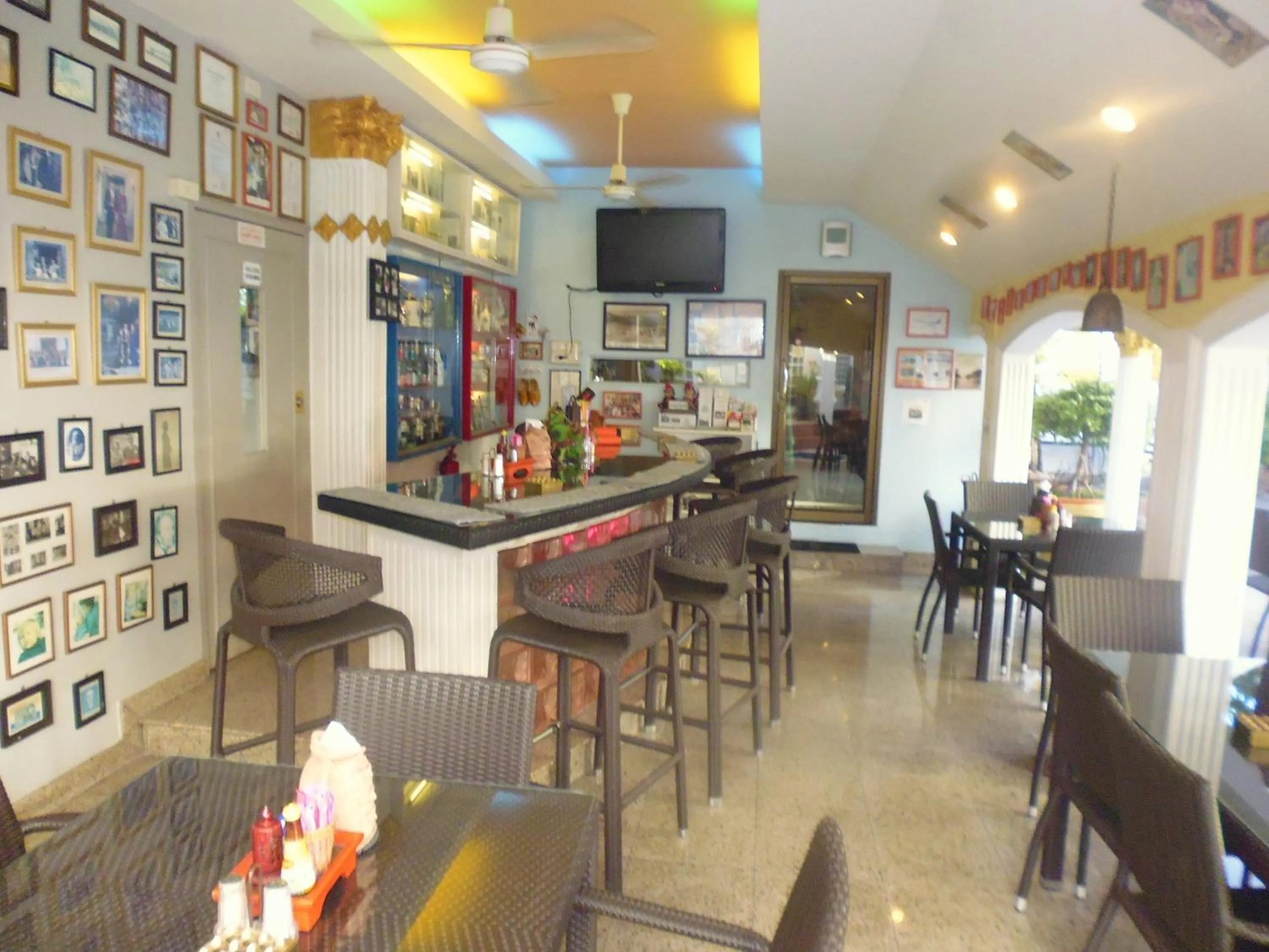 Restaurant/places to eat in Villa Oranje Pattaya
