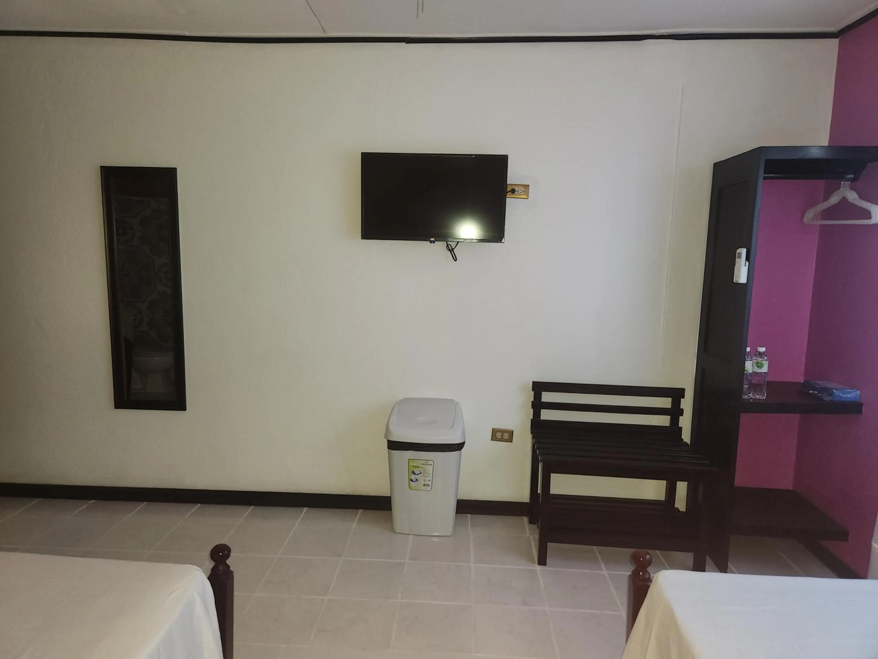 EL REY Hotel & Restaurant