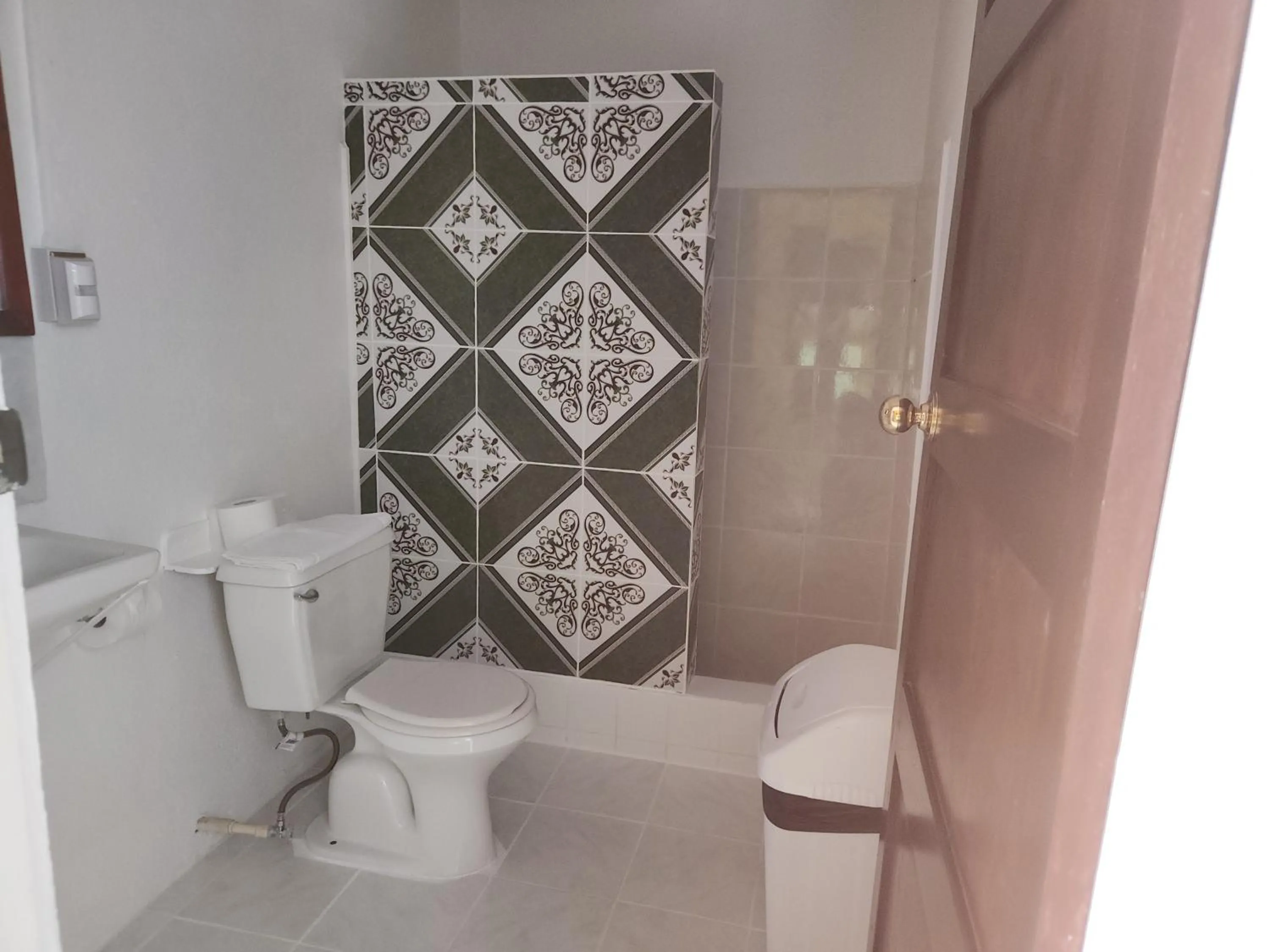 Shower in EL REY Hotel & Restaurant