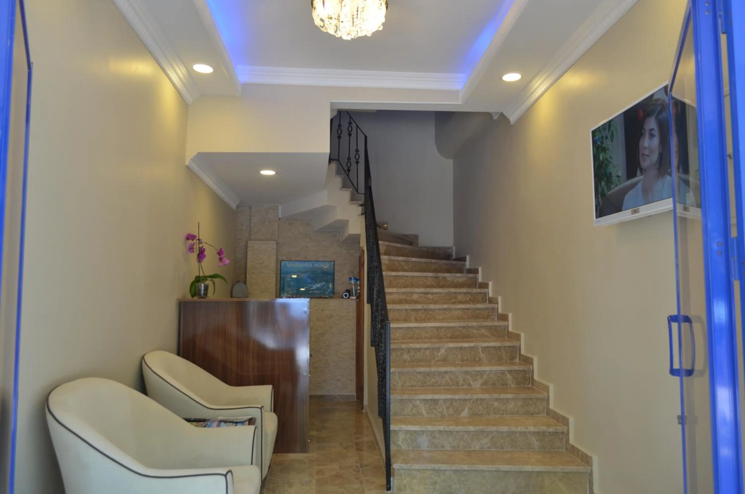 Lobby or reception in Ada Palas Otel