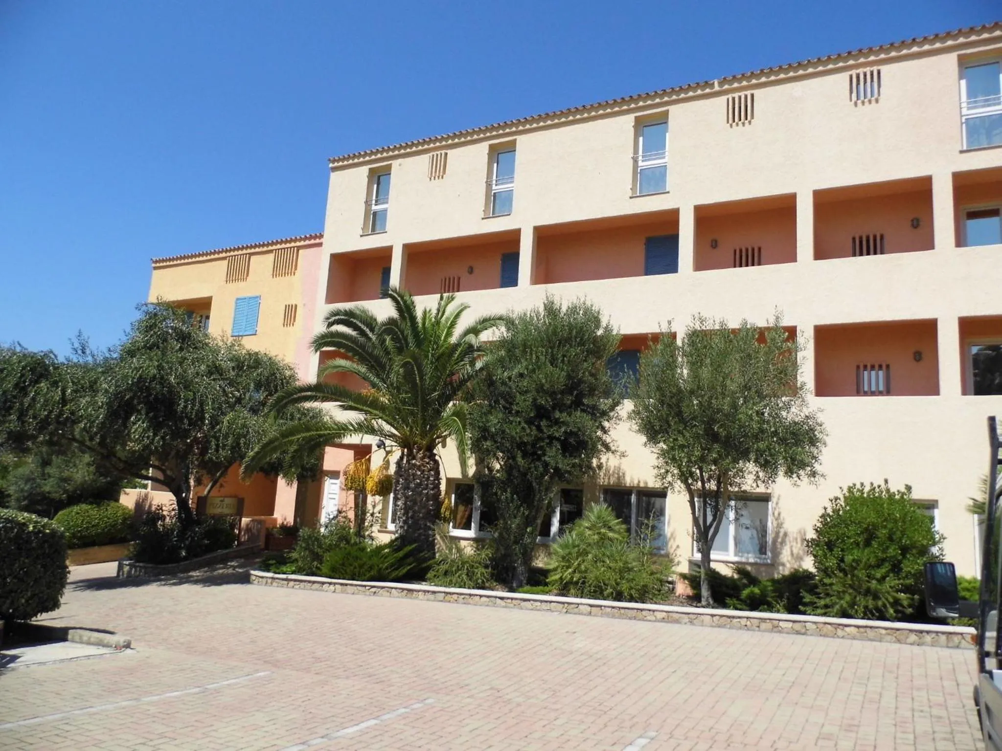 Property building in Le Nereidi Hotel & Residence