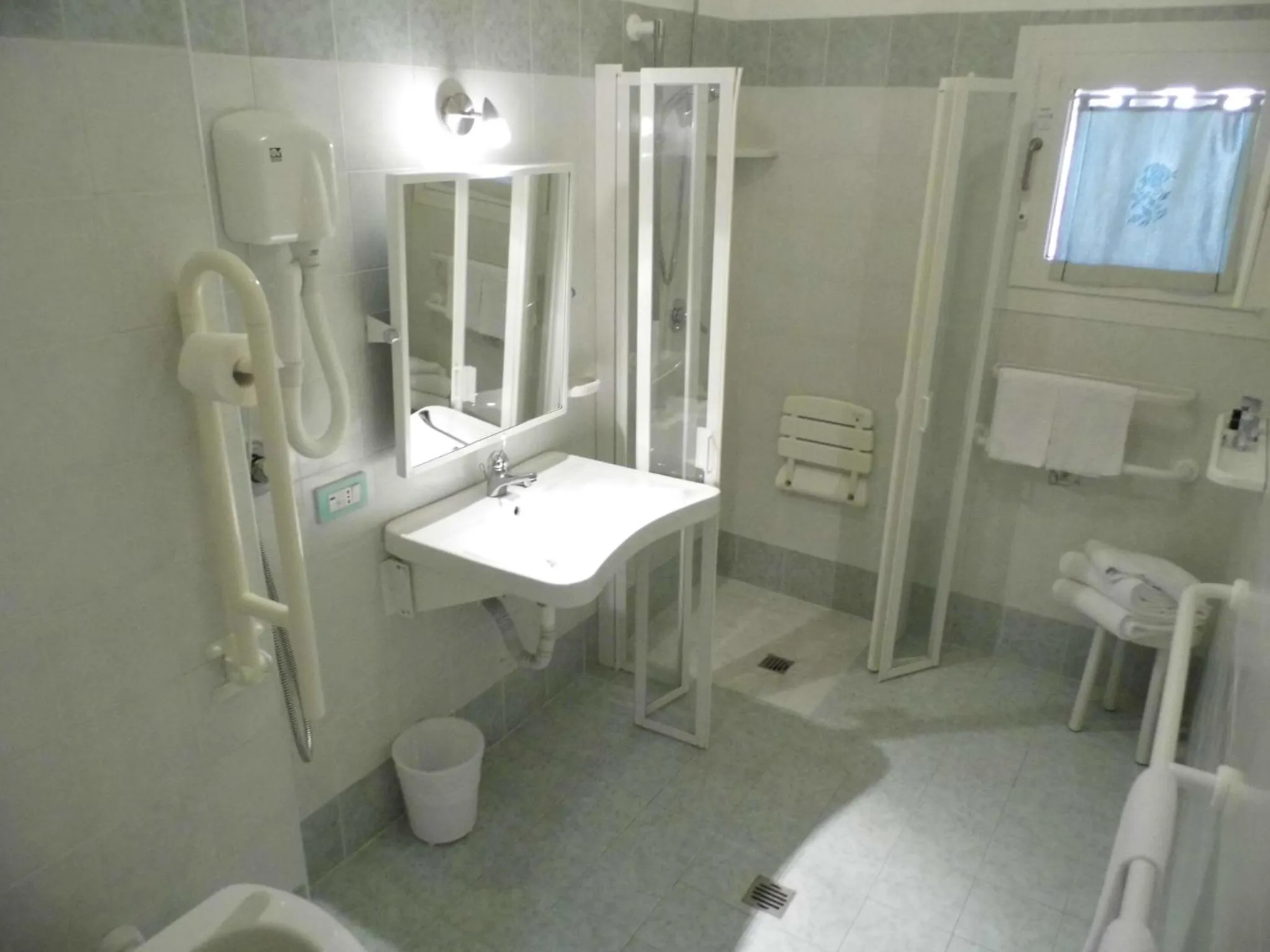 Facility for disabled guests in Le Nereidi Hotel & Residence