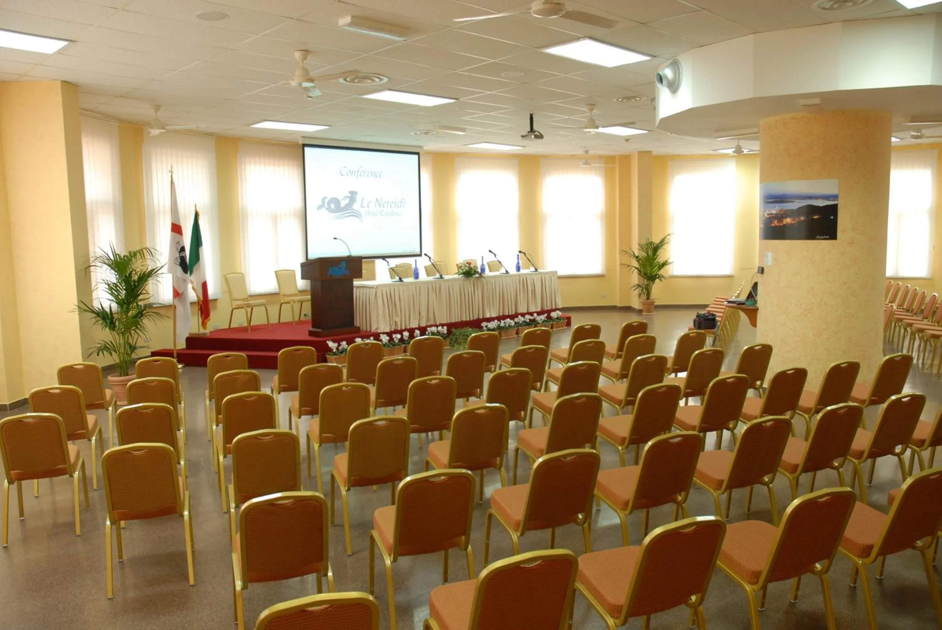 Day in Le Nereidi Hotel & Residence