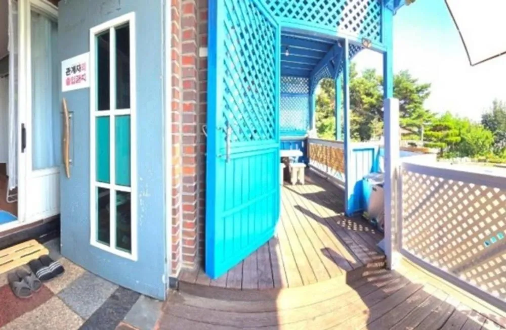 Ganghwado Katana Pension