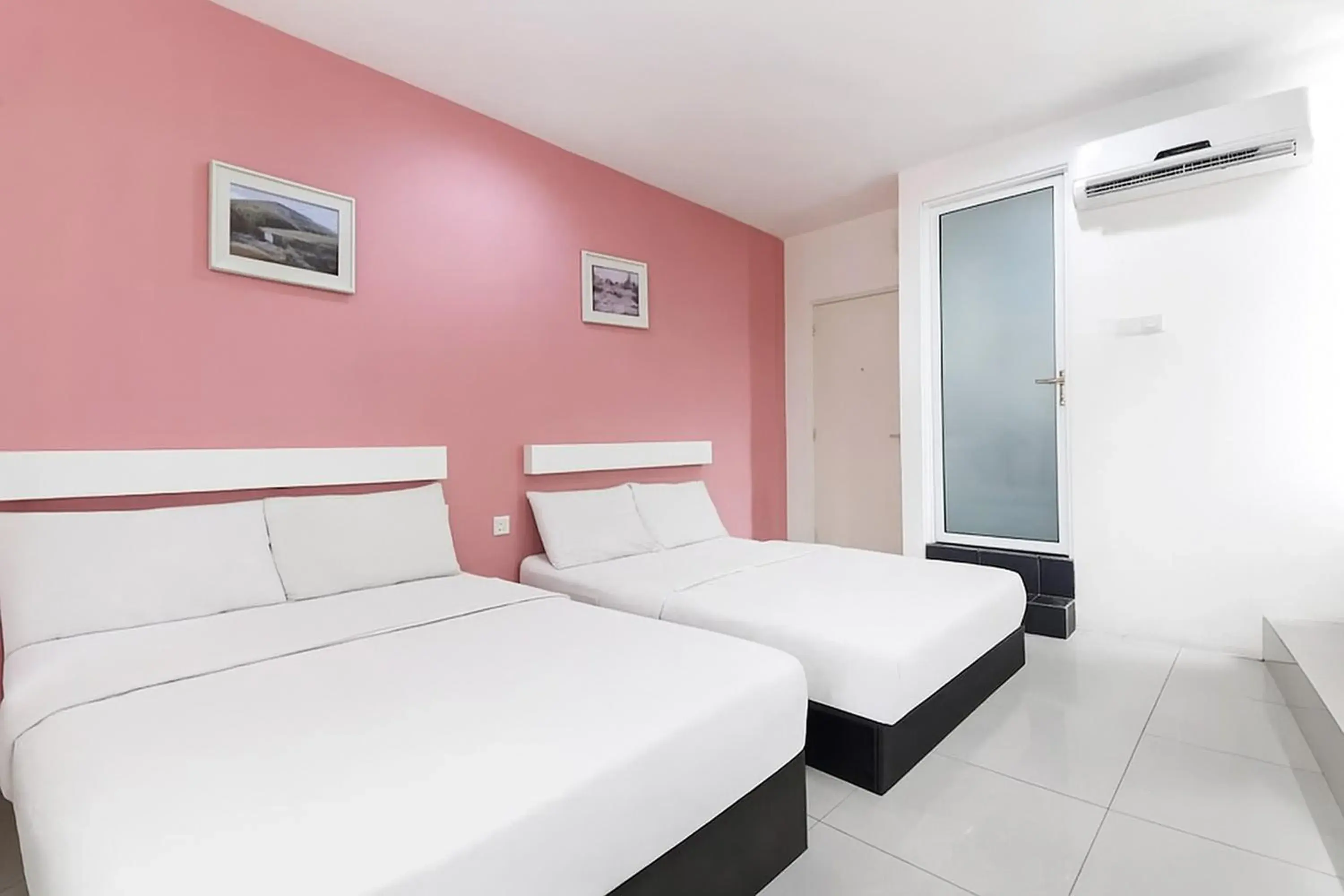 Family Room in Cahaya Midah - BilikXpert Family Room in Cahaya Midah - BilikXpert