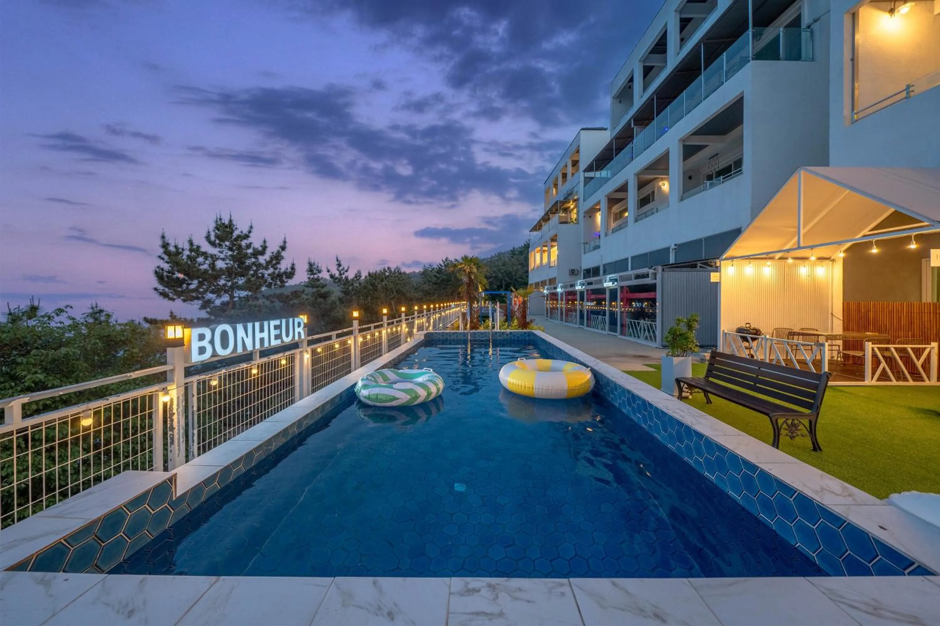 Yeosu Boner Poolvilla