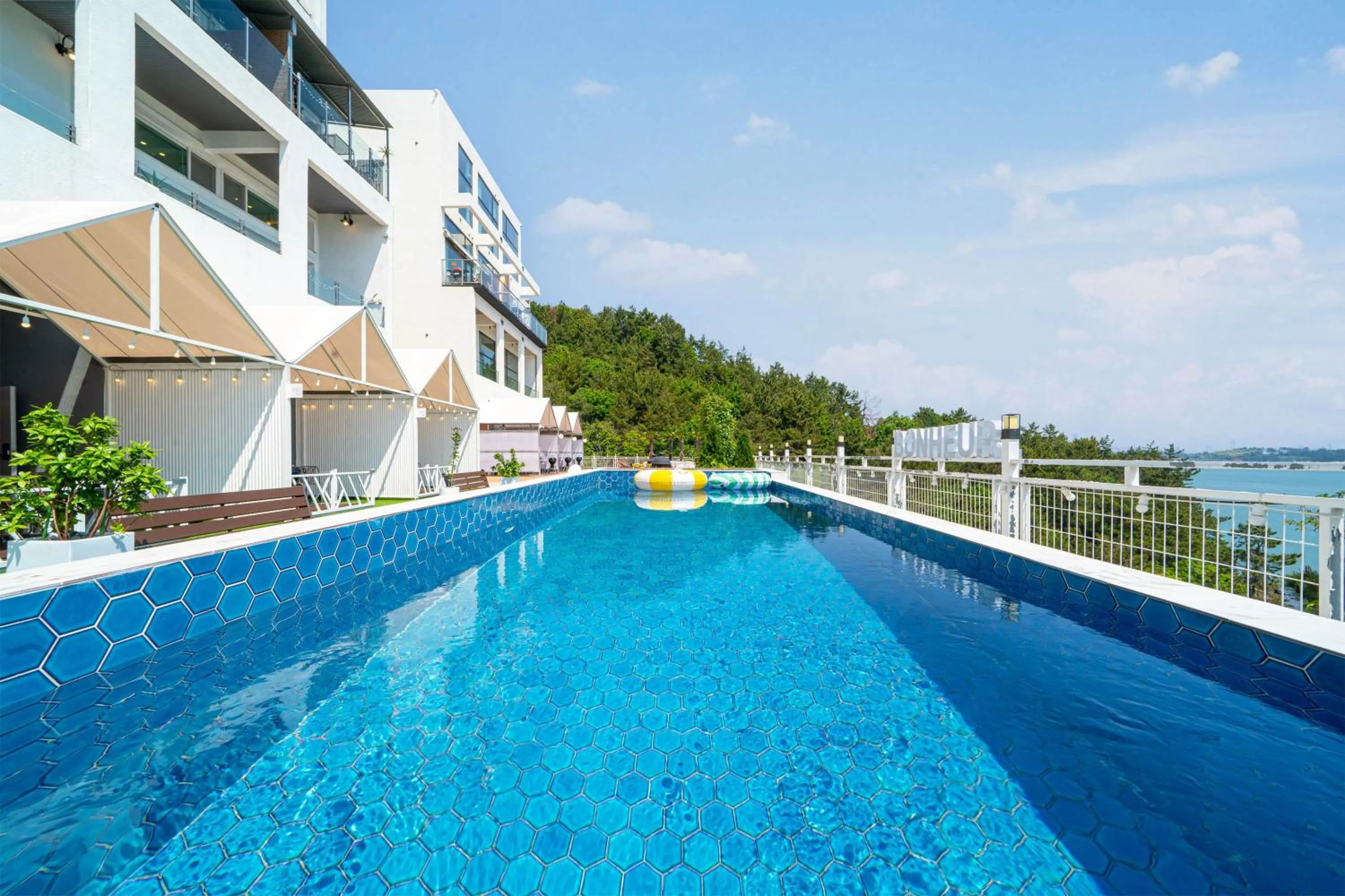 Yeosu Boner Poolvilla