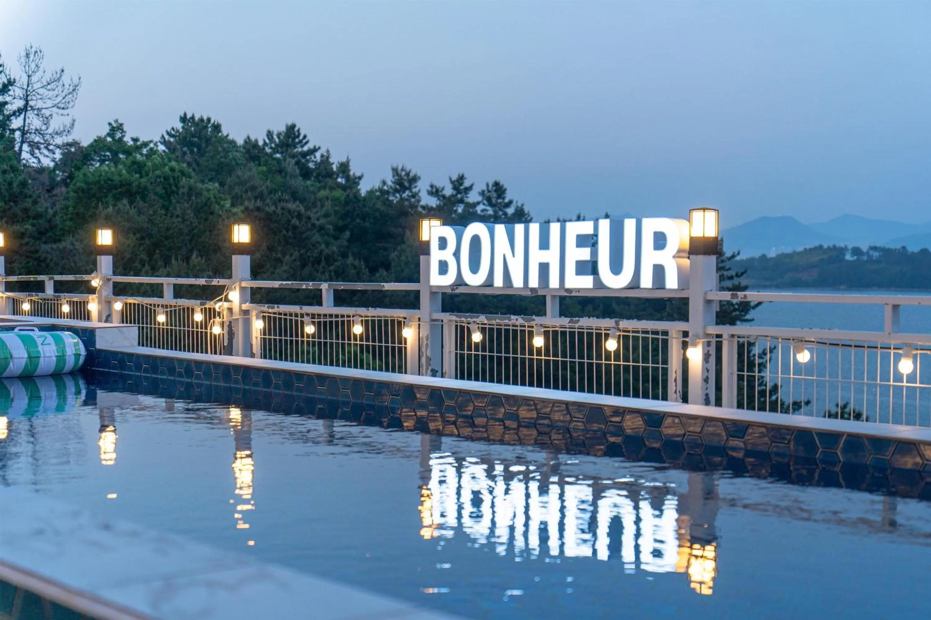 Yeosu Boner Poolvilla