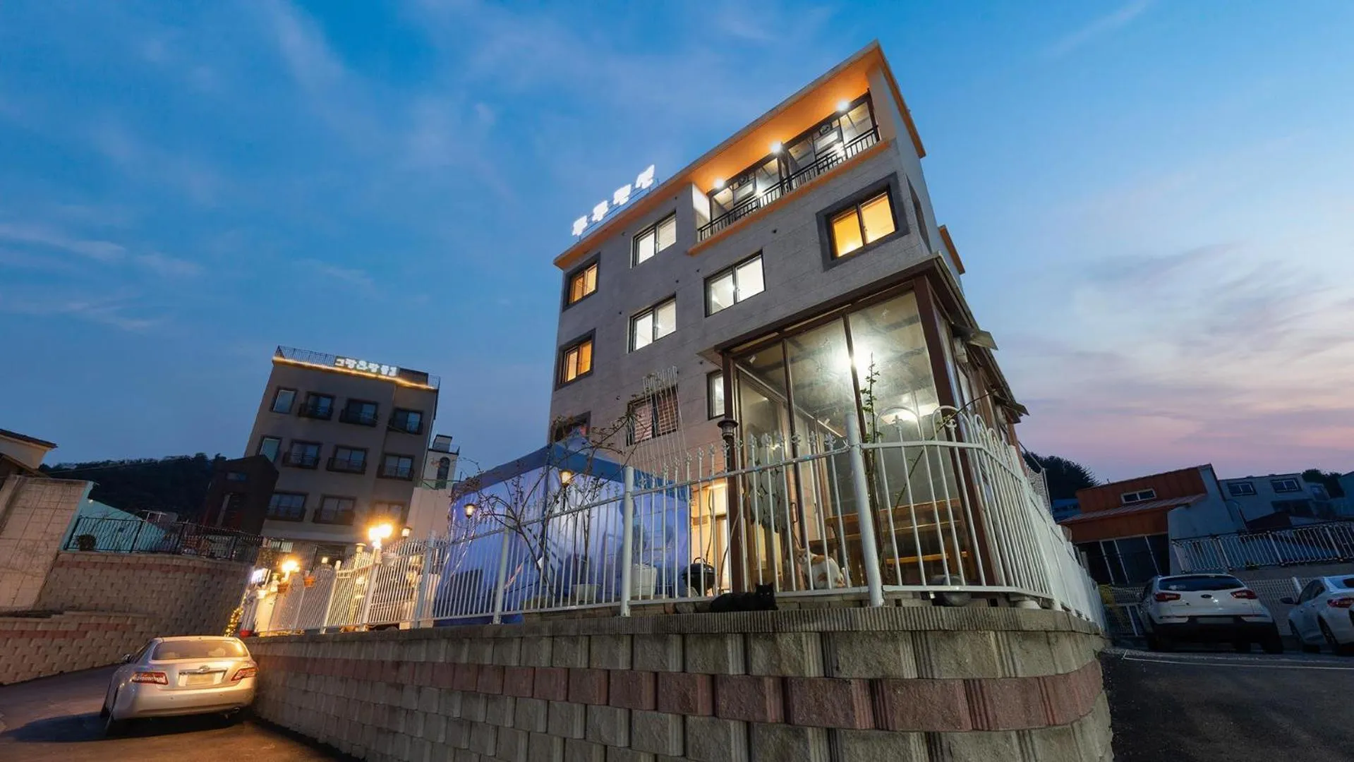 Gapyeong TwoTwo Spa Pension